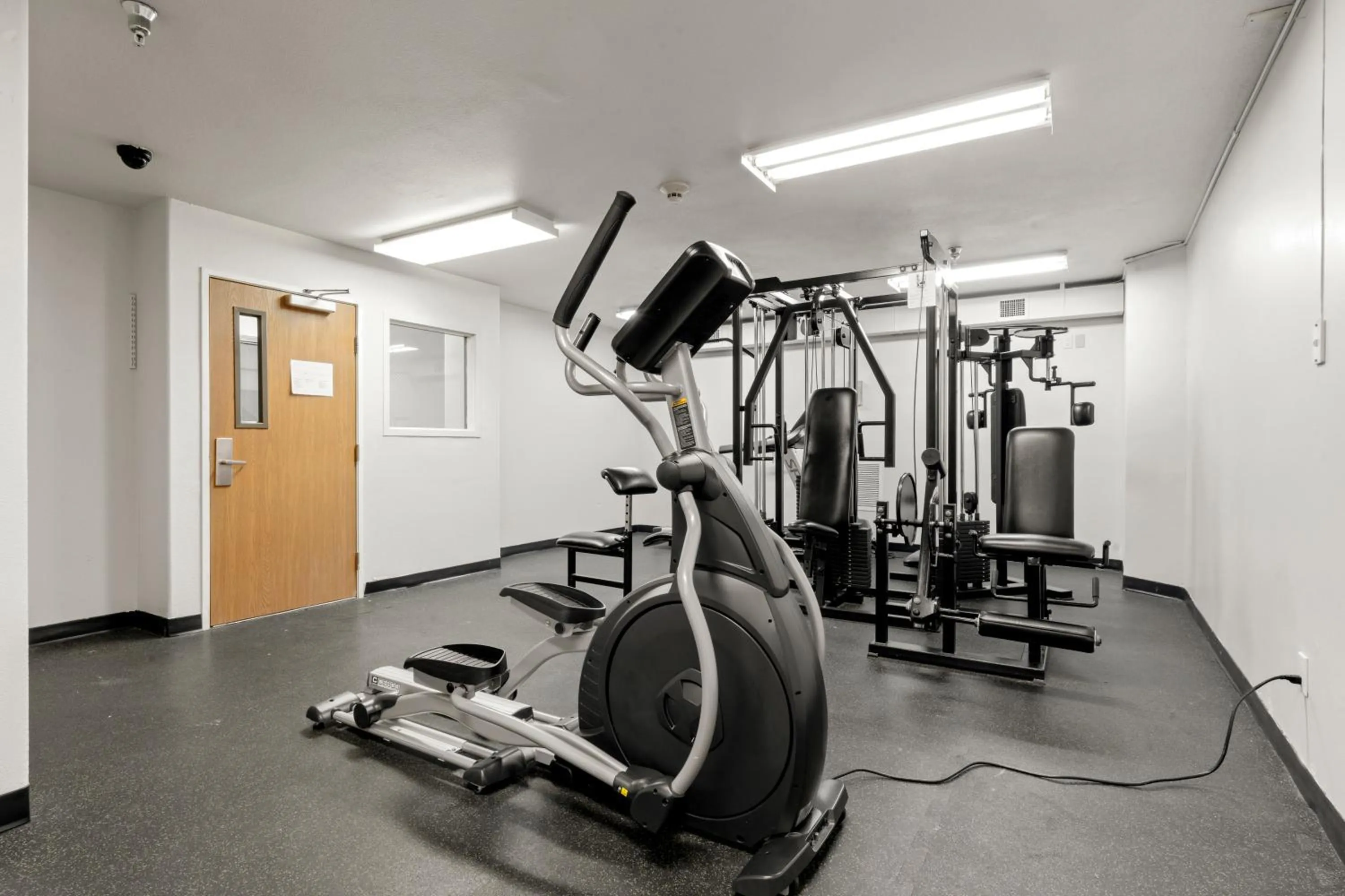 Fitness centre/facilities in Days Inn by Wyndham Thornton