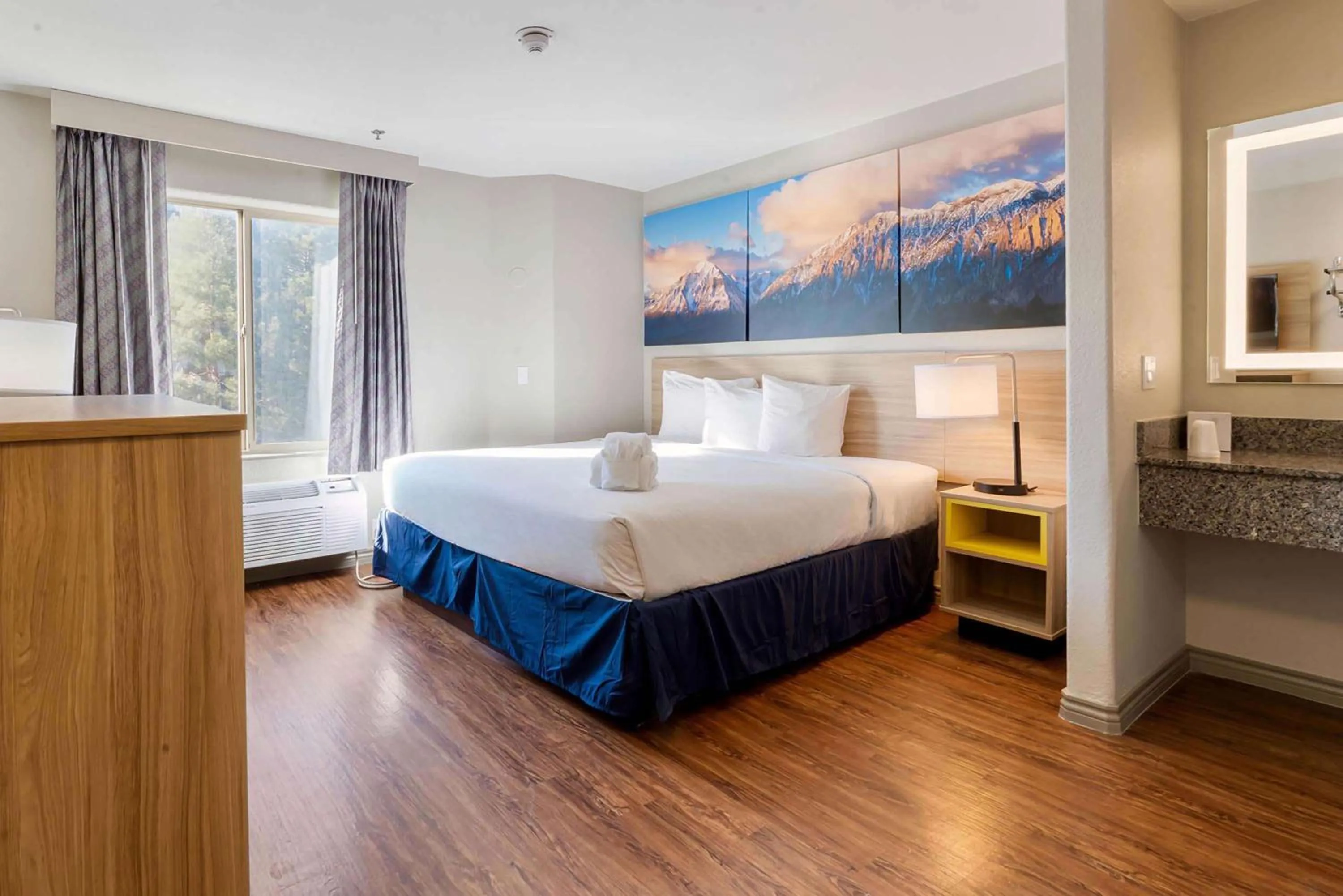 Days Inn by Wyndham Thornton