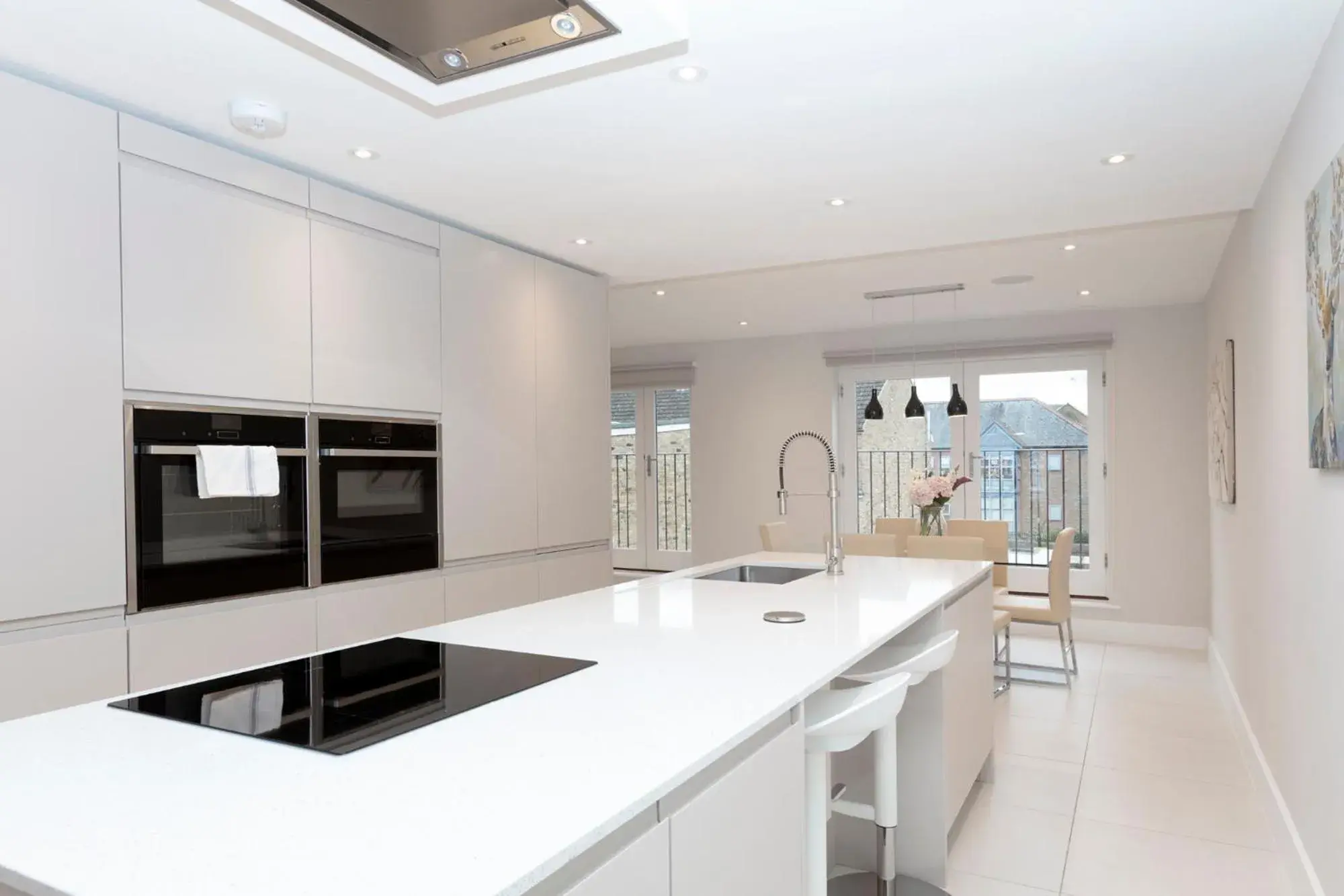 Stunning Central Windsor Town House With Parking Stunning Central Windsor Town House With Parking