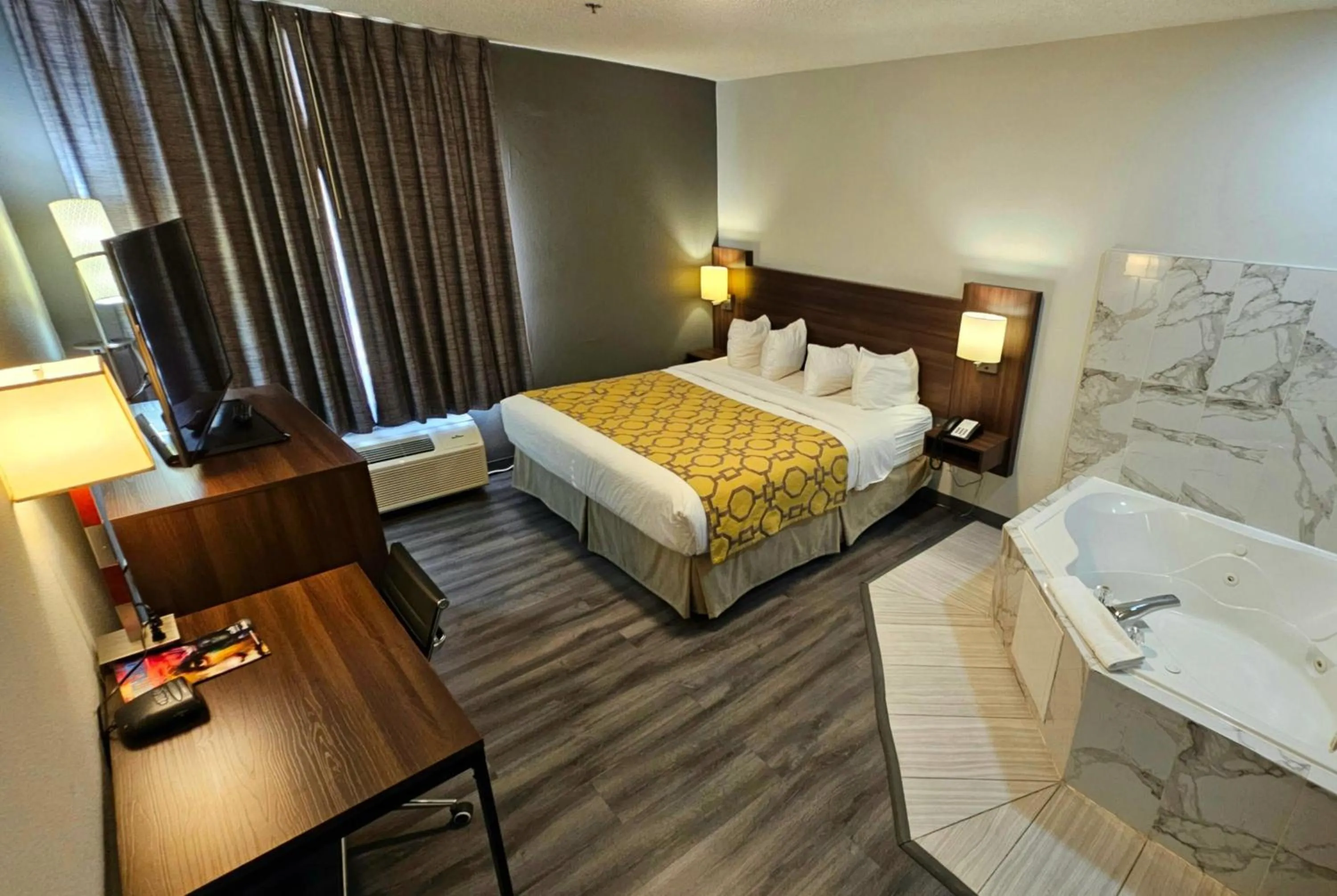 Photo of the whole room, Bed in Baymont by Wyndham Chicago/Calumet City
