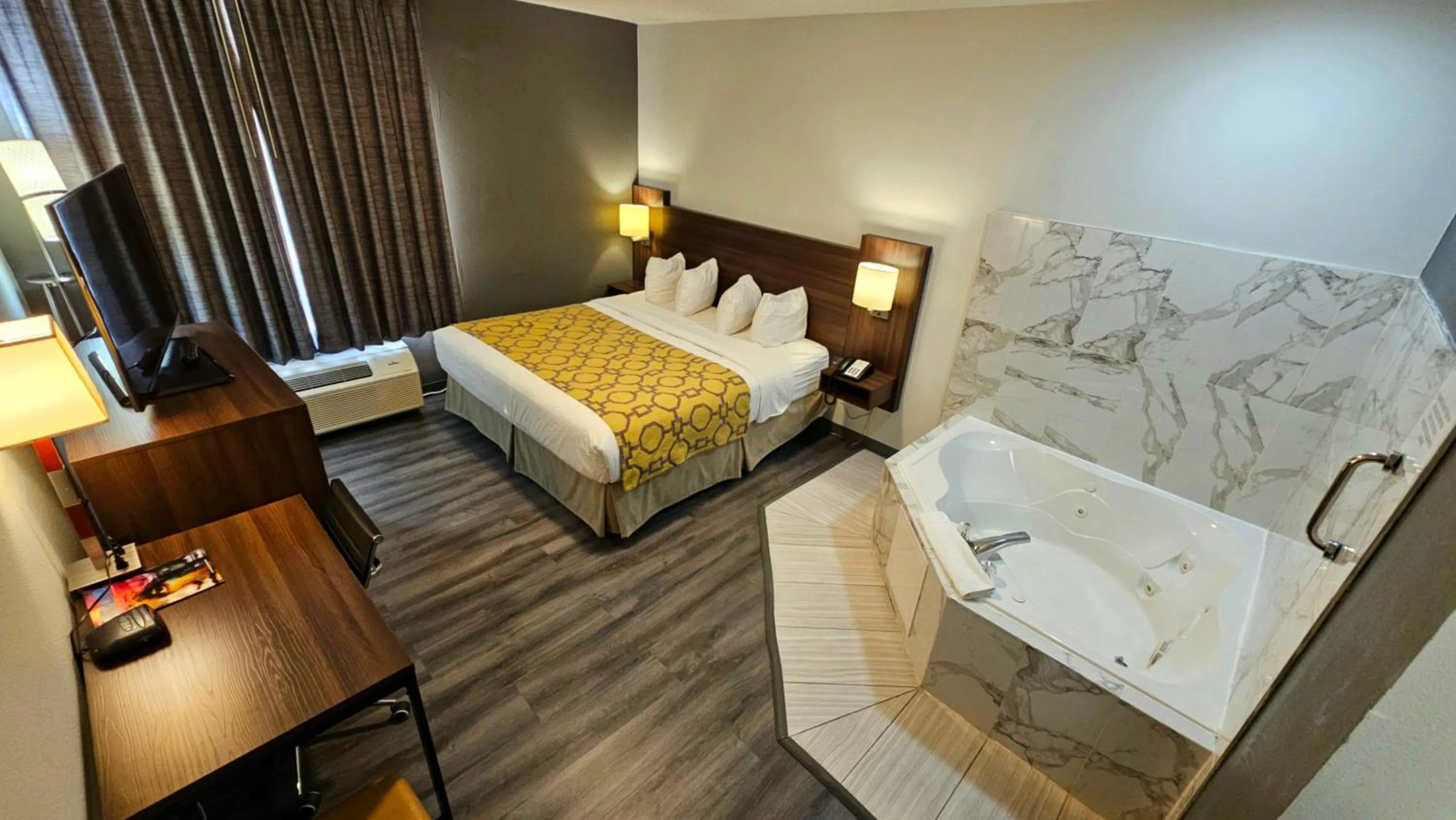 Photo of the whole room, Bed in Baymont by Wyndham Chicago/Calumet City