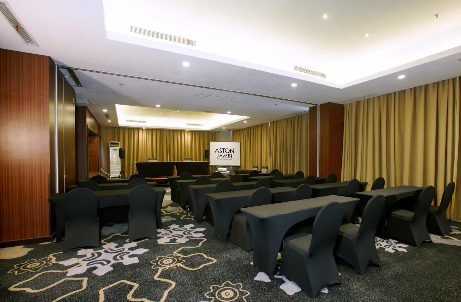 Meeting/conference room in Aston Jambi Hotel & Conference Center