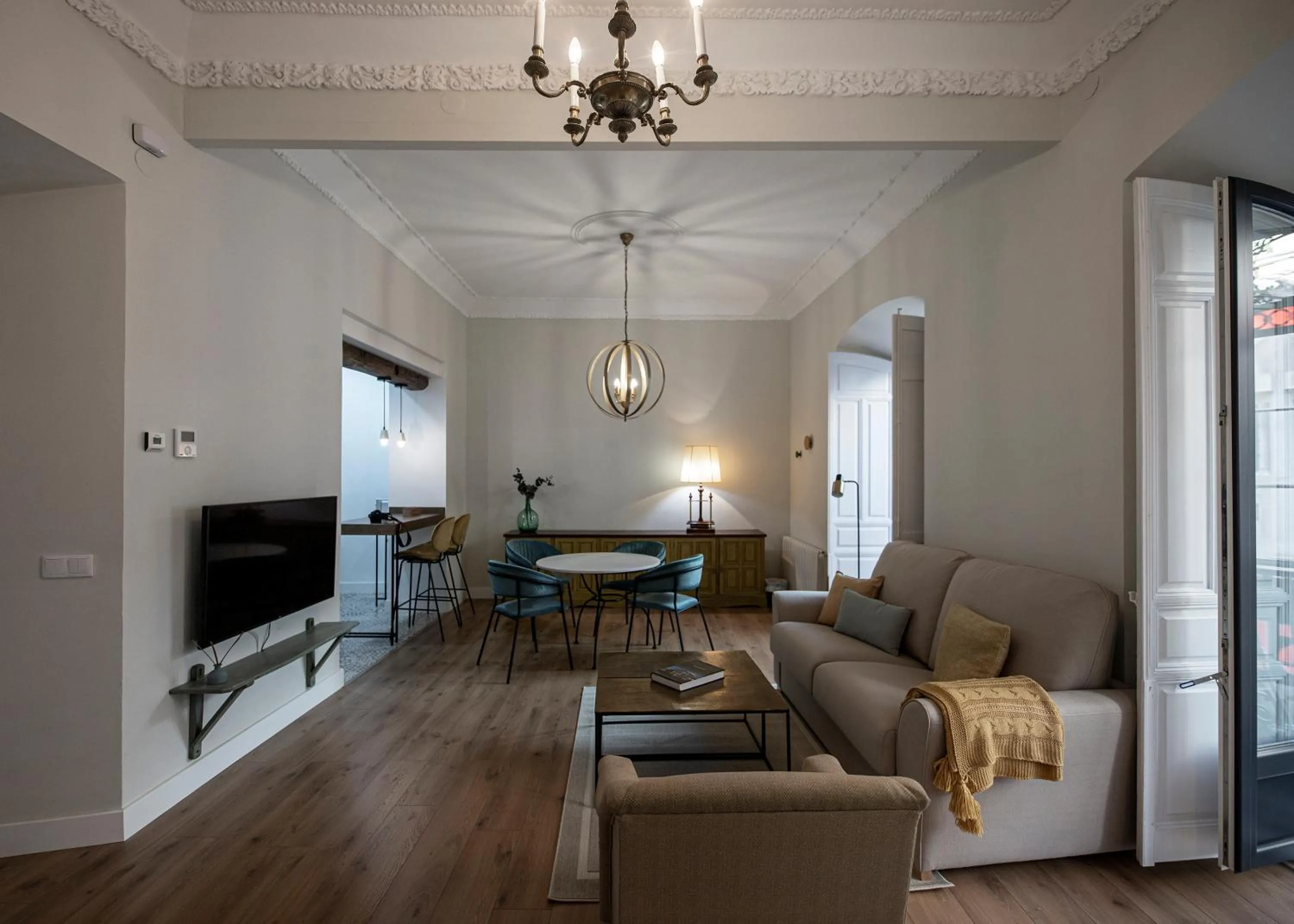 Living room in PETRONILA 1881