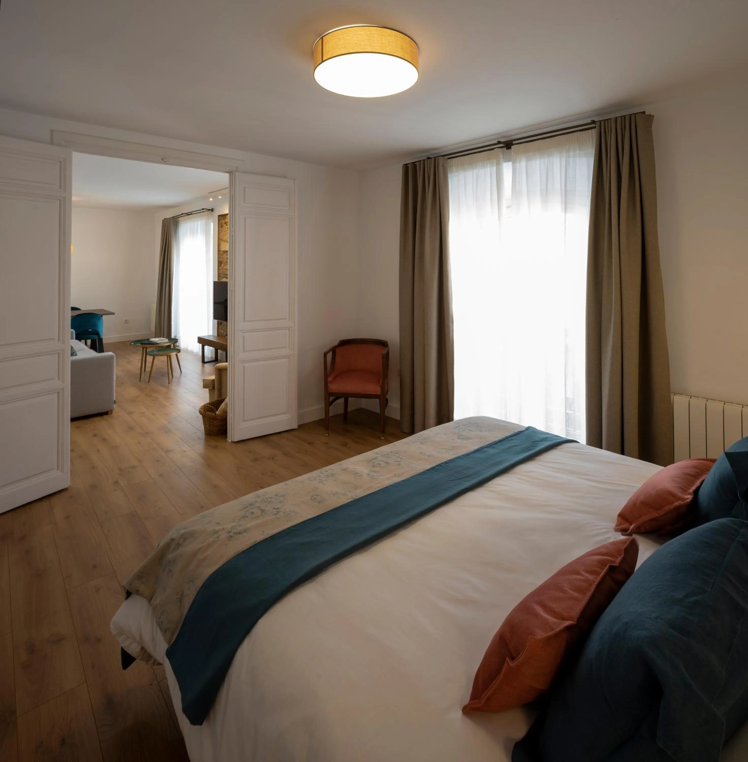 Other, Bed in PETRONILA 1881