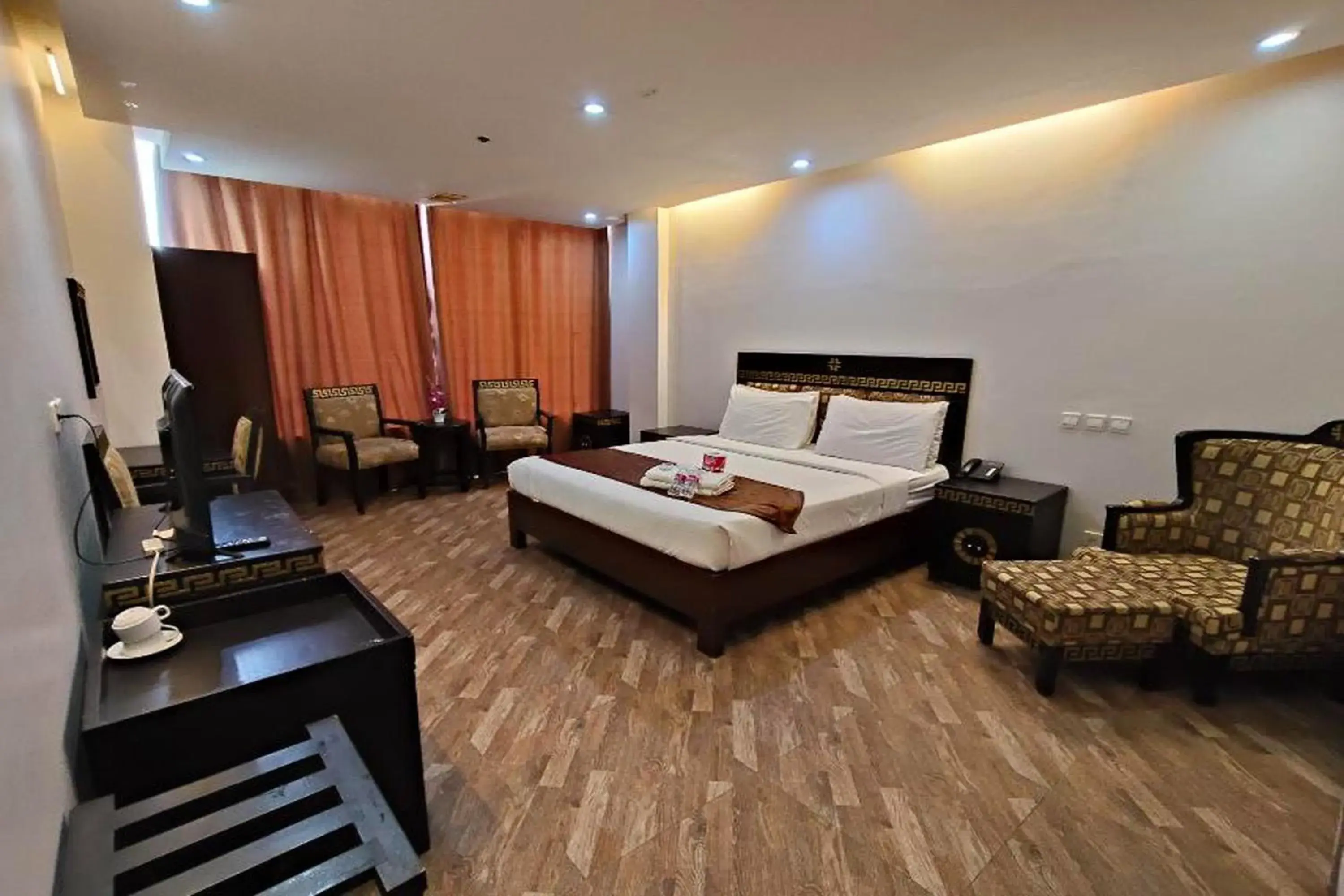 Junior Suite in Manila Crown Palace Hotel Junior Suite in Manila Crown Palace Hotel