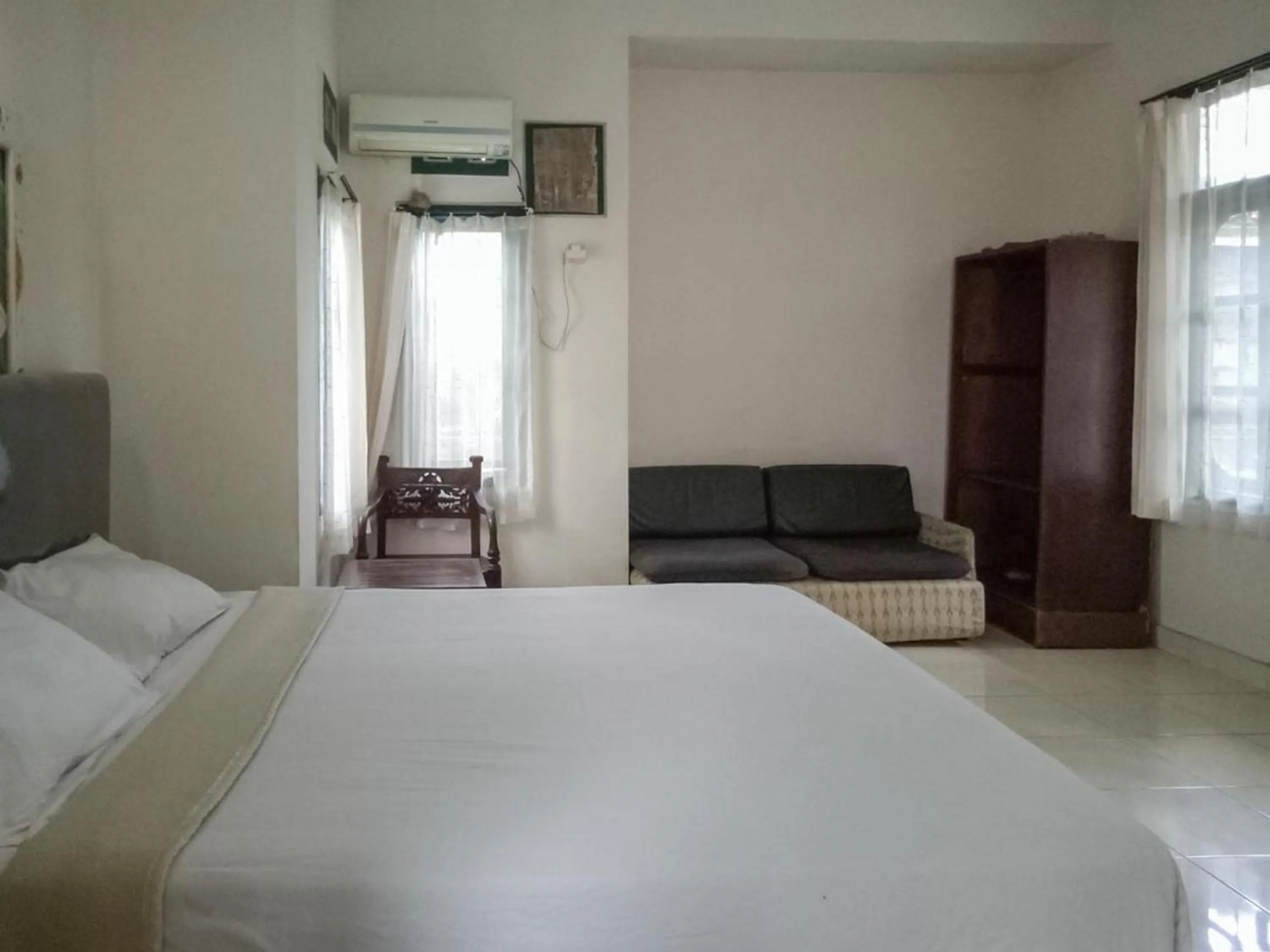 Photo of the whole room, Bed in DATON HOUSE near Bali Zoo Ubud Mitra RedDoorz