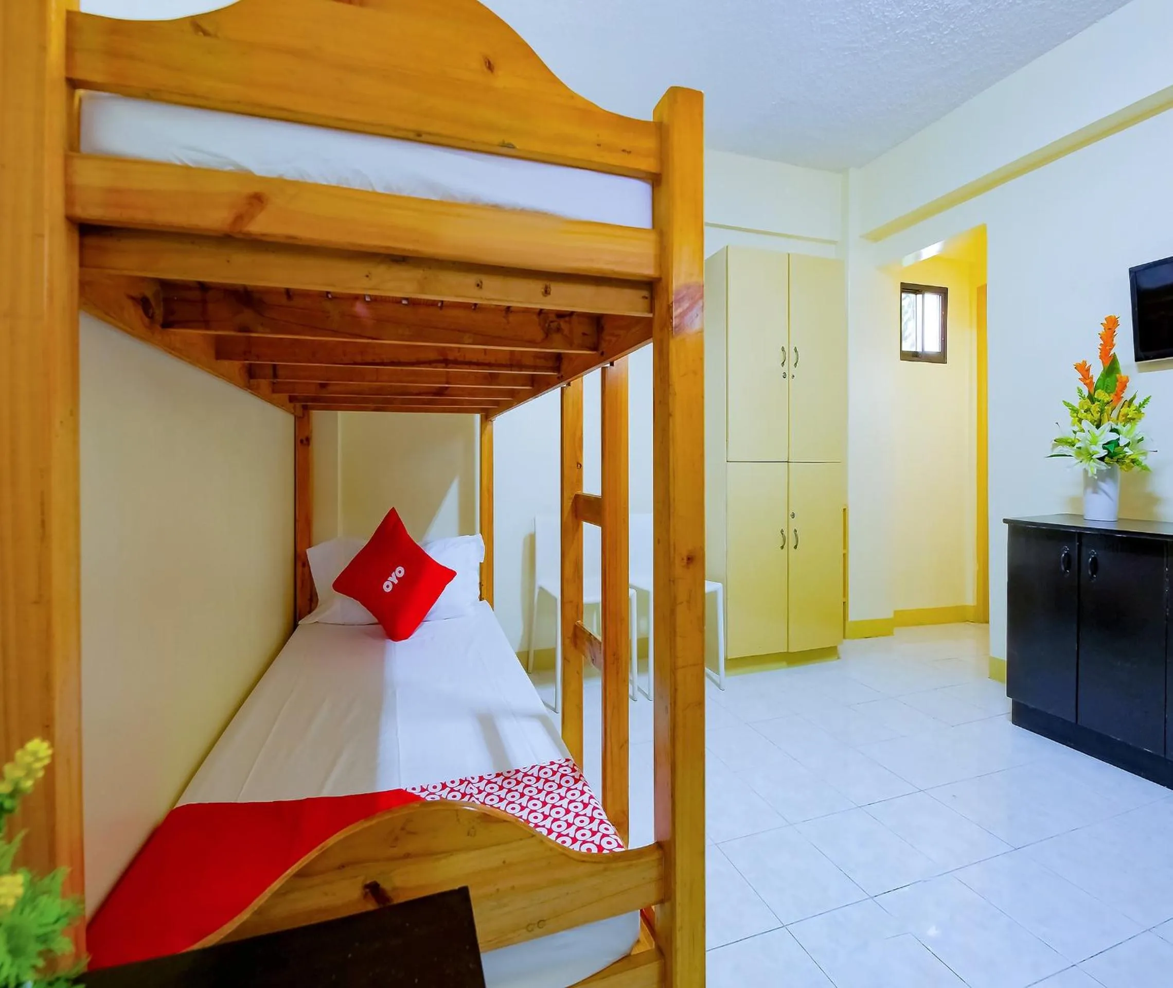 Facade/entrance in OYO 840 Orangenest Apartelle