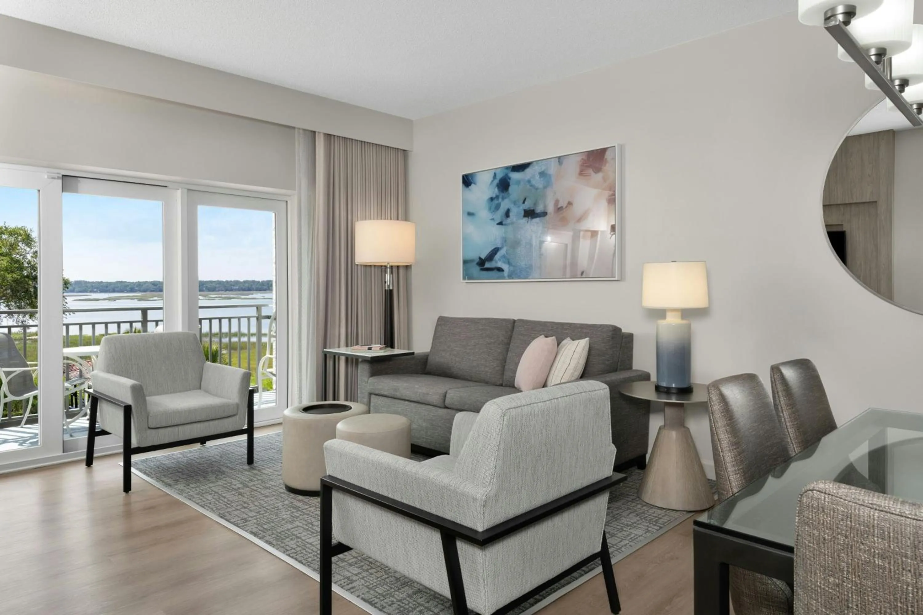 Living room in Marriott's Harbour Point and Sunset Pointe at Shelter Cove