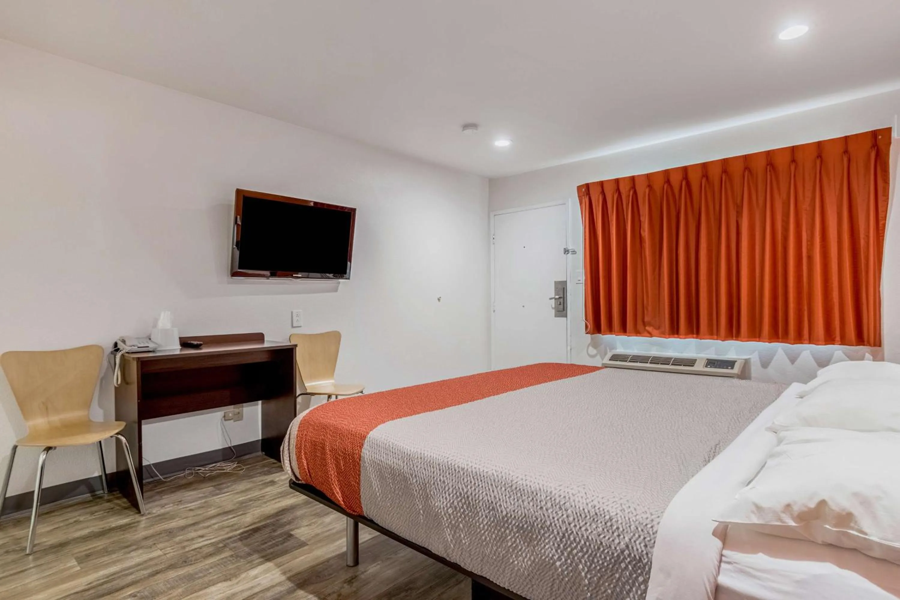 Photo of the whole room, Bed in Motel 6-Barstow, CA - Route 66