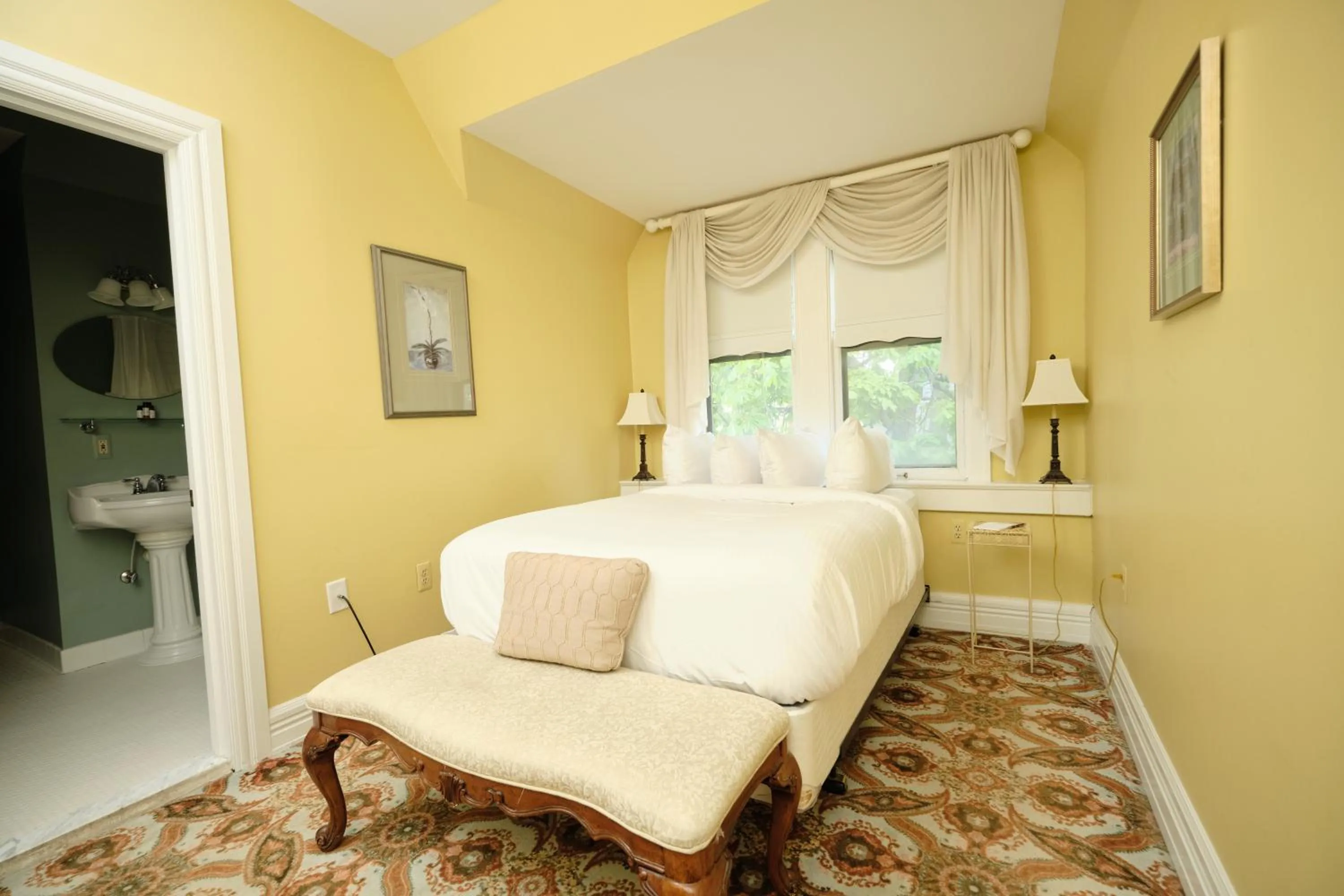 Bed in The Inn on Ferry Street