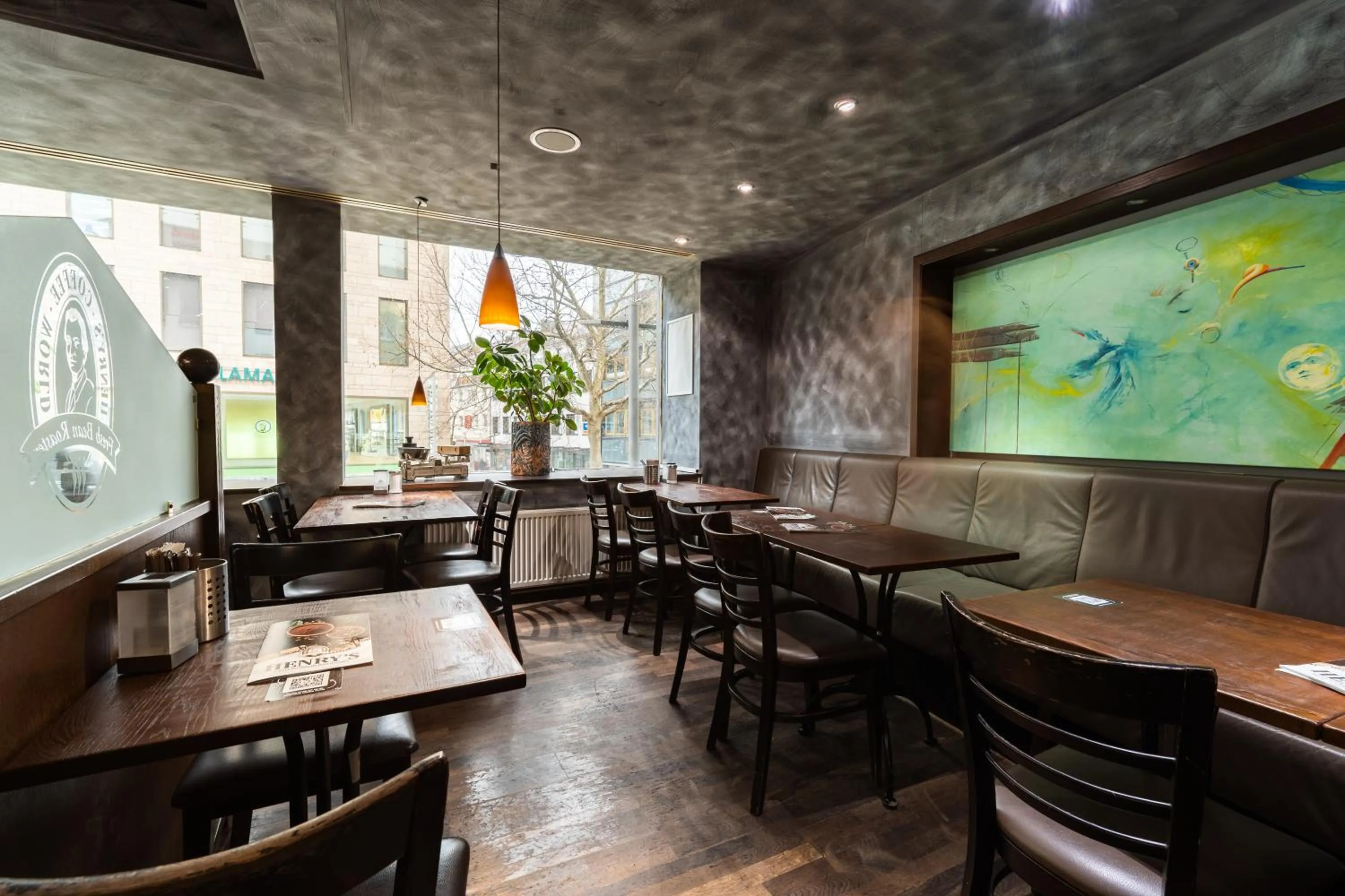 Restaurant/places to eat in Henriettas Sleeping