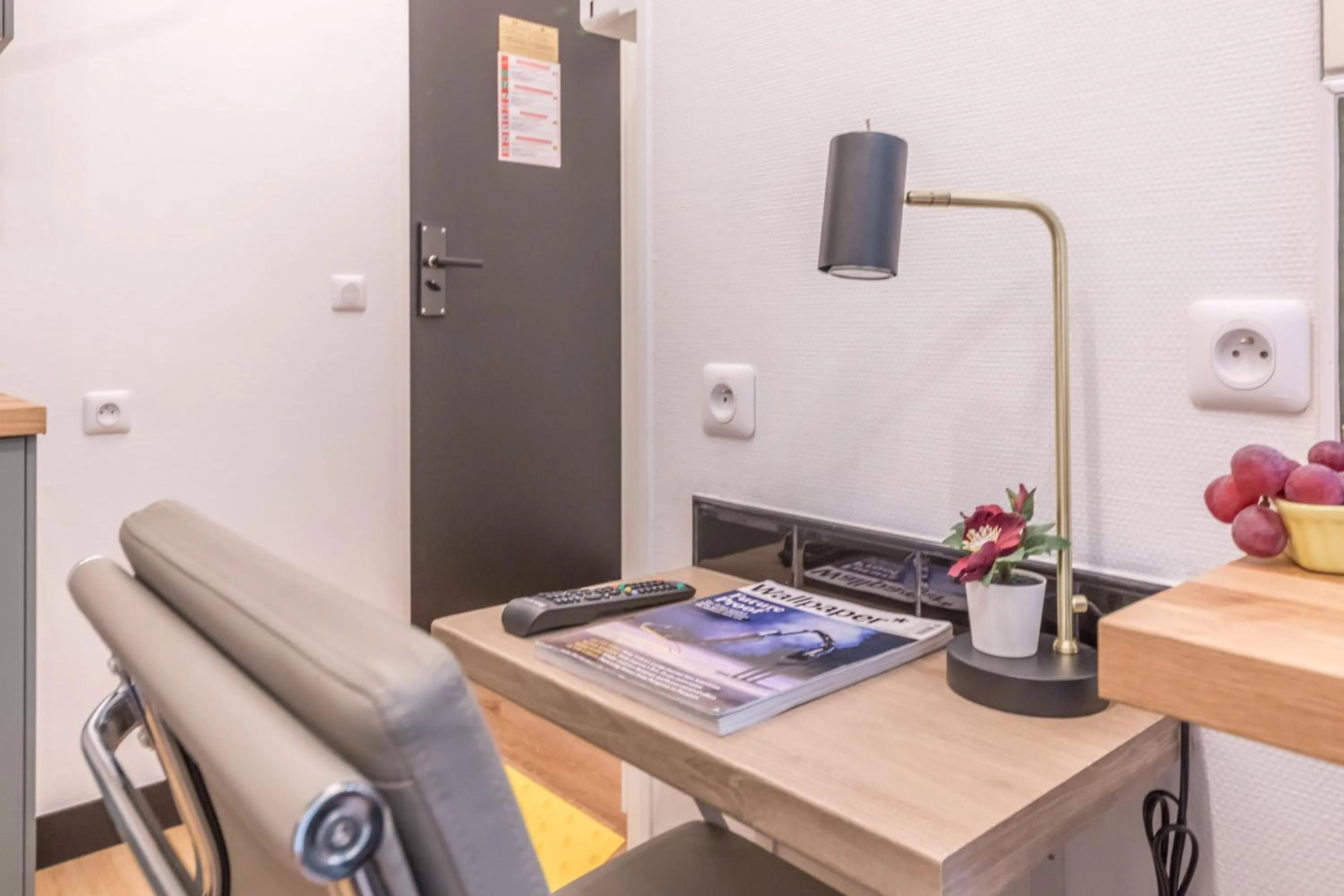 Business facilities in WS Champs-Elysées - Colomb