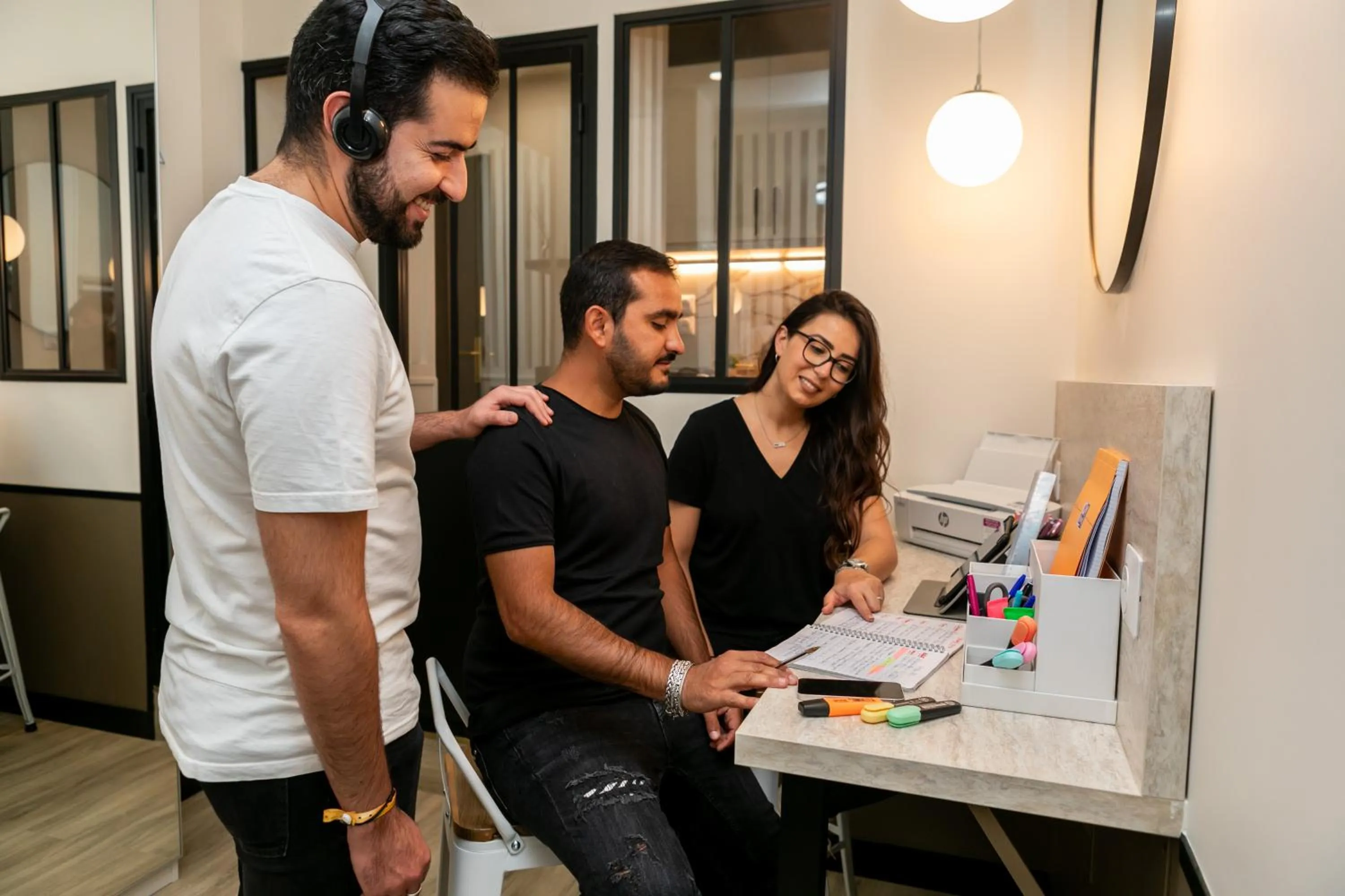 group of guests in WS Champs-Elysées - Colomb