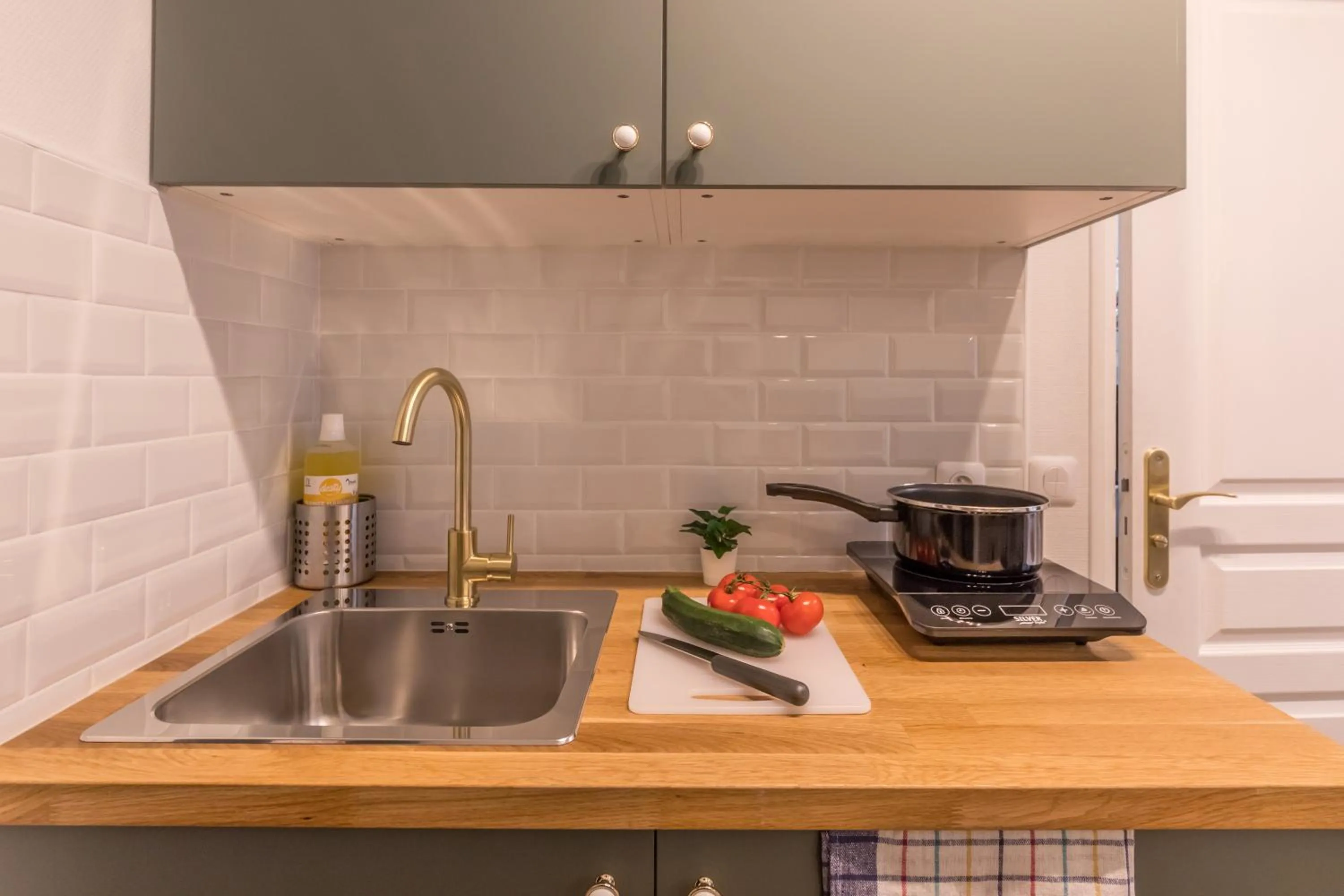 Kitchen or kitchenette in WS Champs-Elysées - Colomb