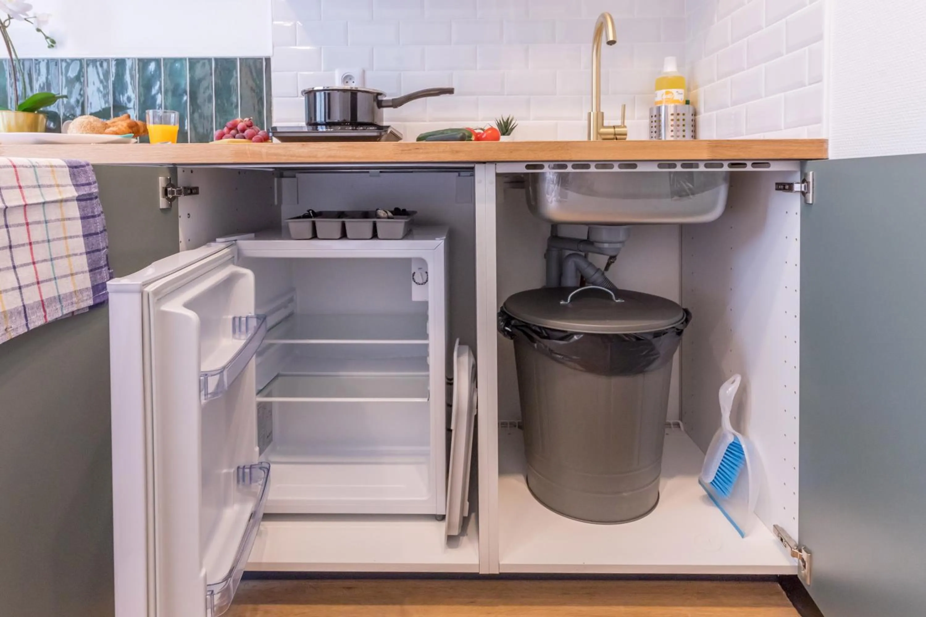 Kitchen or kitchenette in WS Champs-Elysées - Colomb