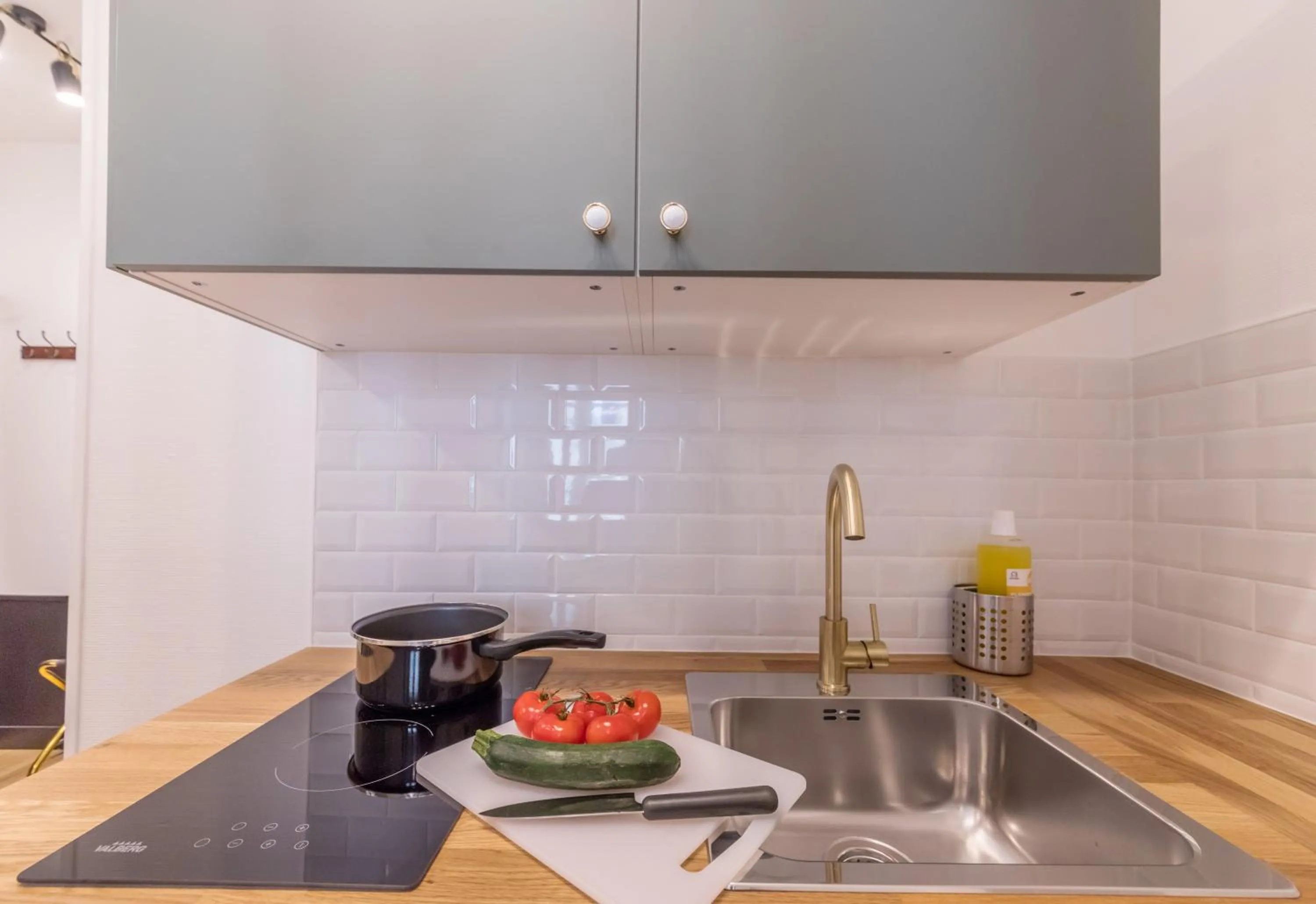 Kitchen or kitchenette in WS Champs-Elysées - Colomb