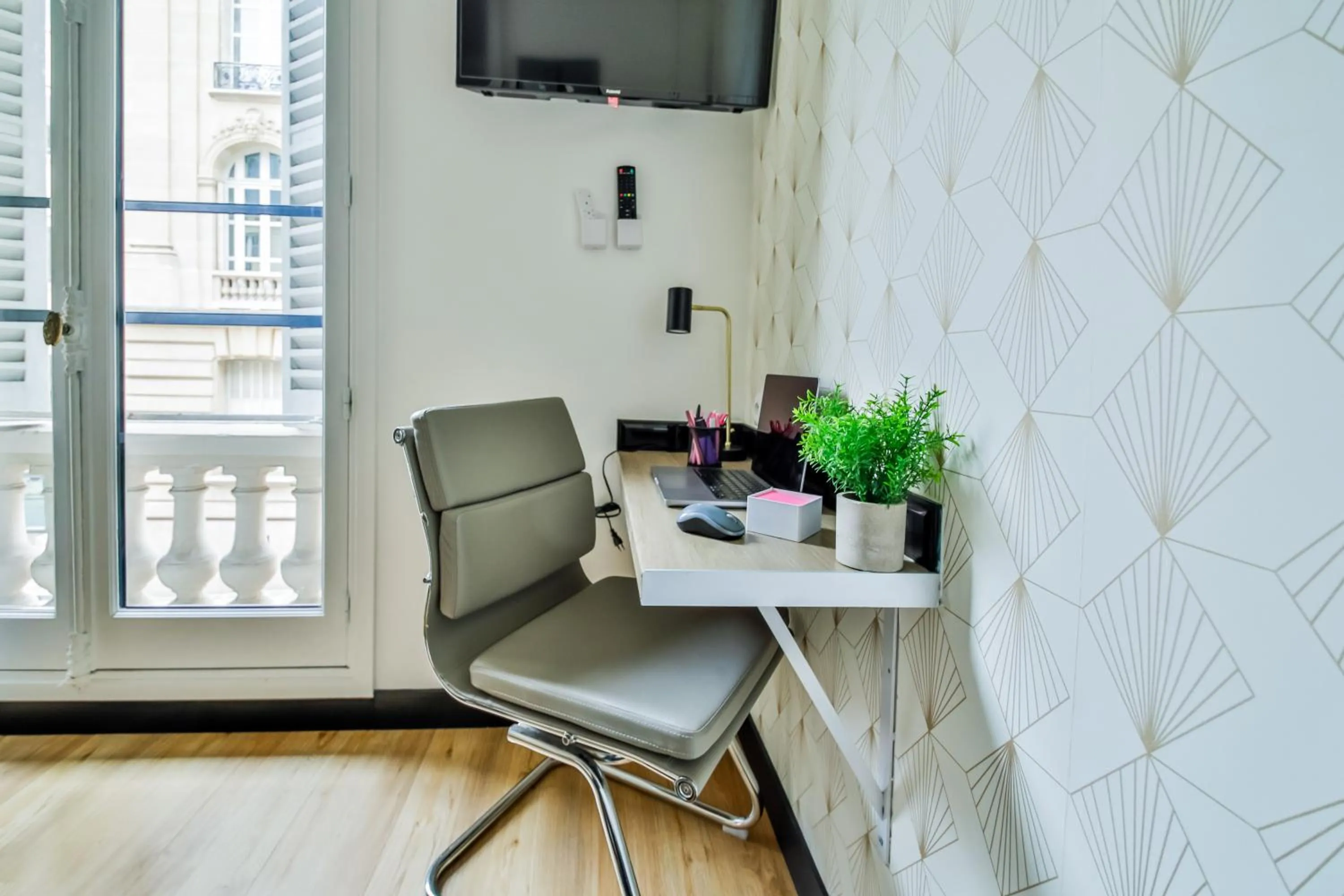 Seating area in WS Champs-Elysées - Colomb