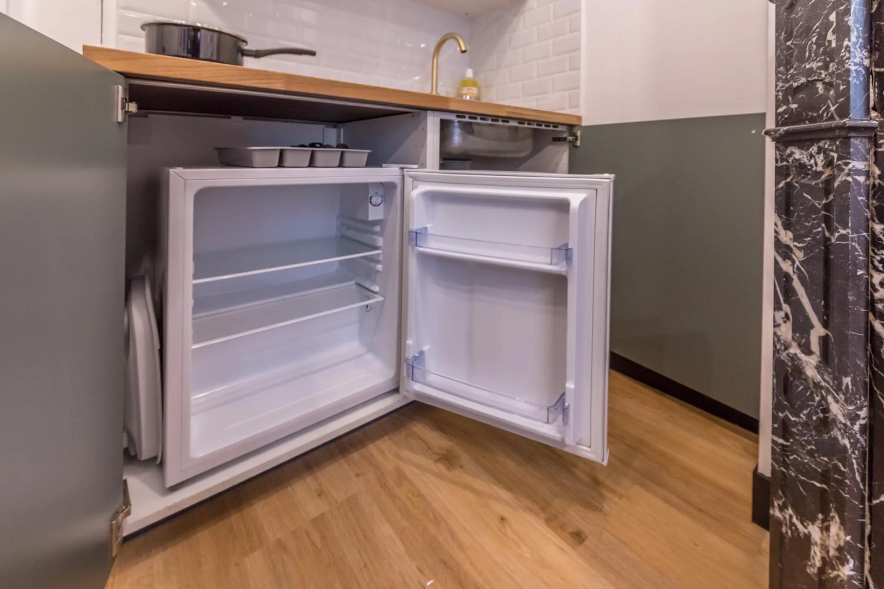 Other in WS Champs-Elysées - Colomb