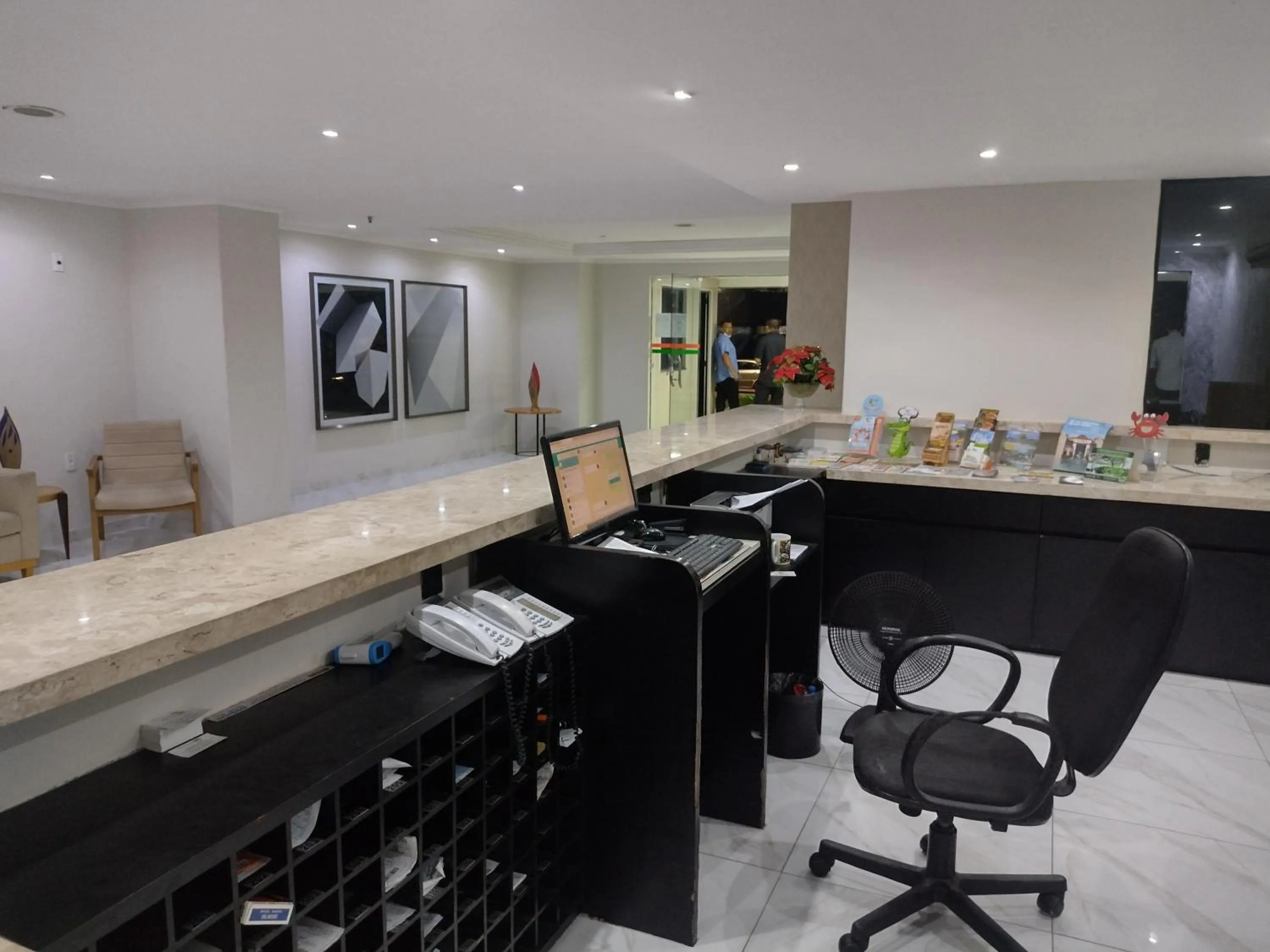 Property building in Via Venetto Flat próximo a feirinha da beira-mar Fortaleza