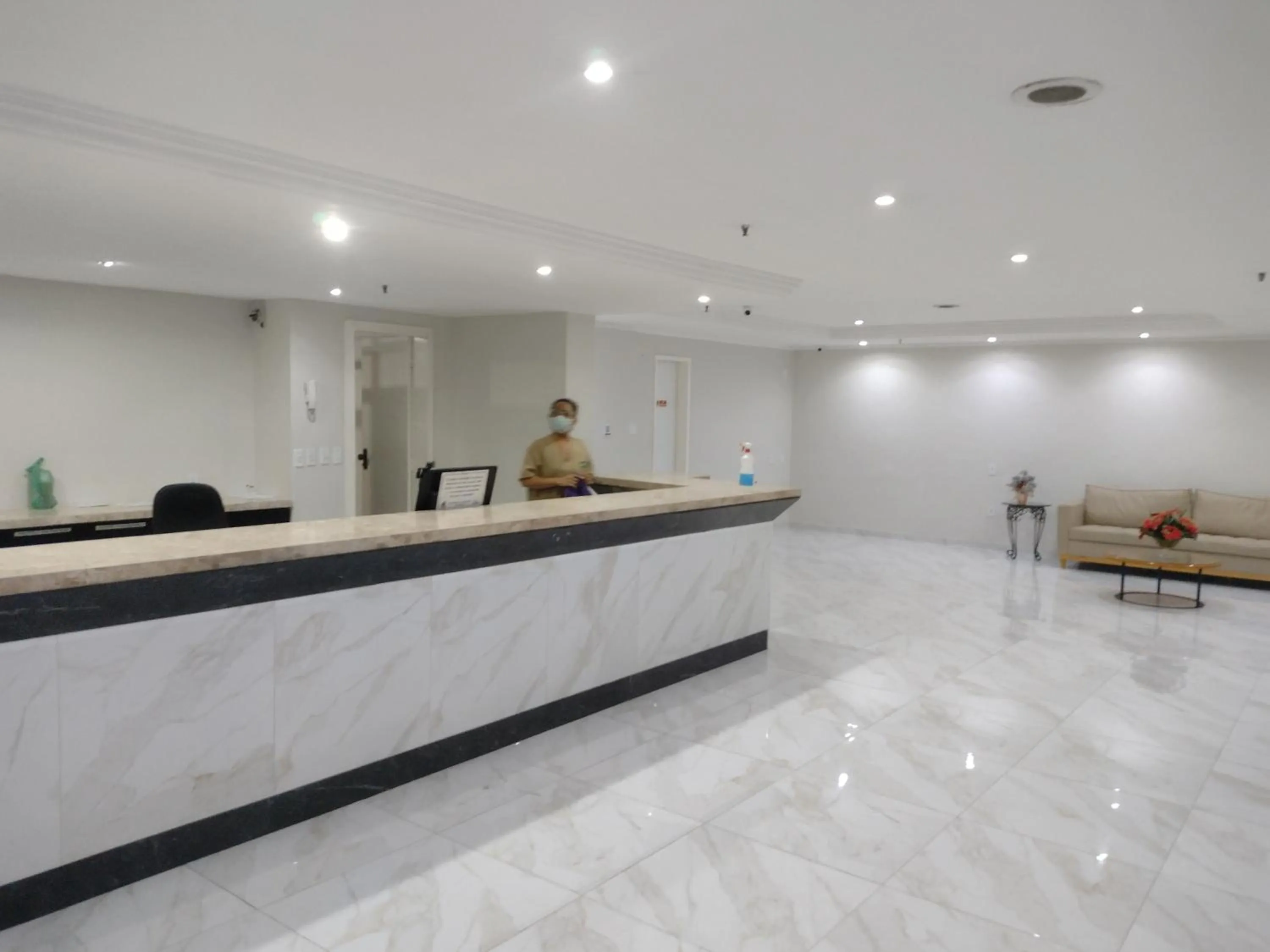 Staff in Via Venetto Flat próximo a feirinha da beira-mar Fortaleza