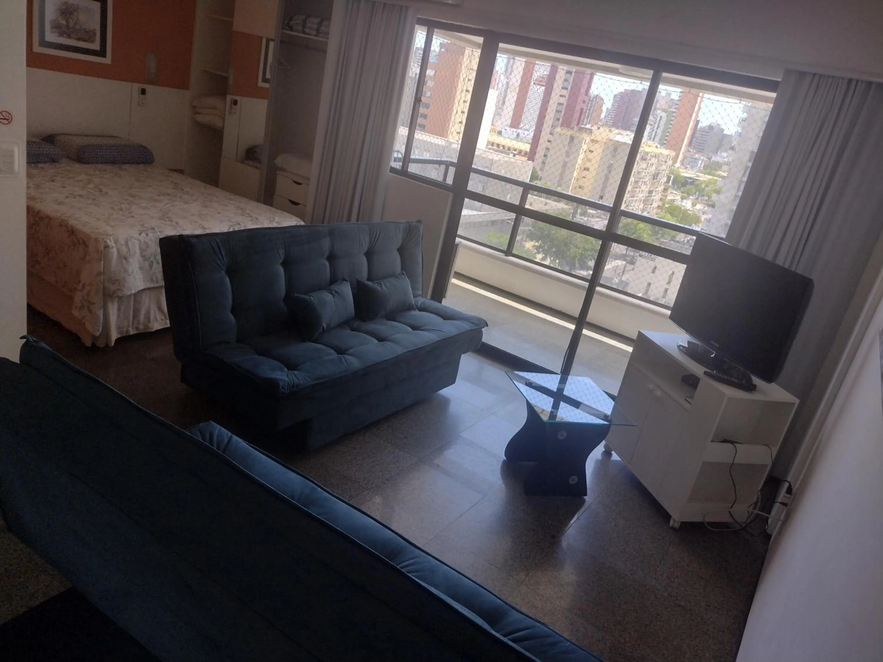 Communal lounge/ TV room, Bed in Via Venetto Flat próximo a feirinha da beira-mar Fortaleza