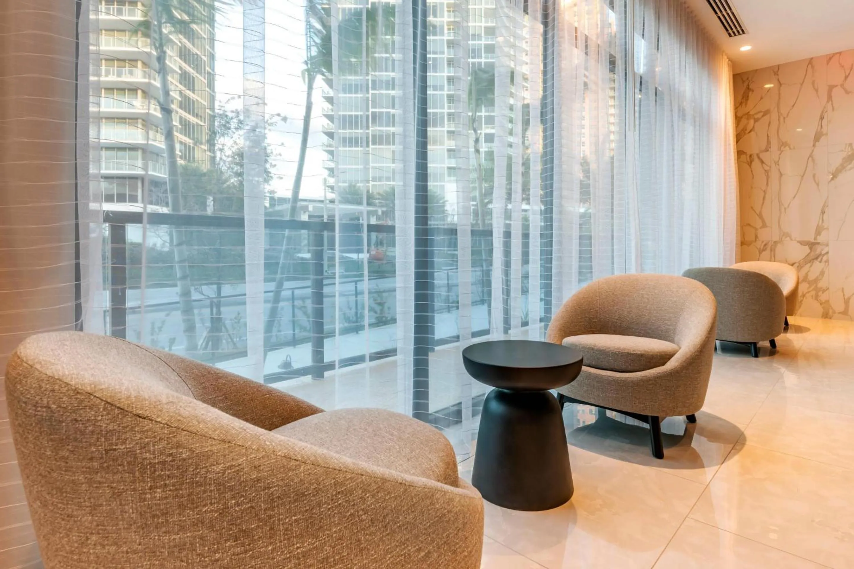 Restaurant/places to eat in Cambria Hotel Fort Lauderdale Beach