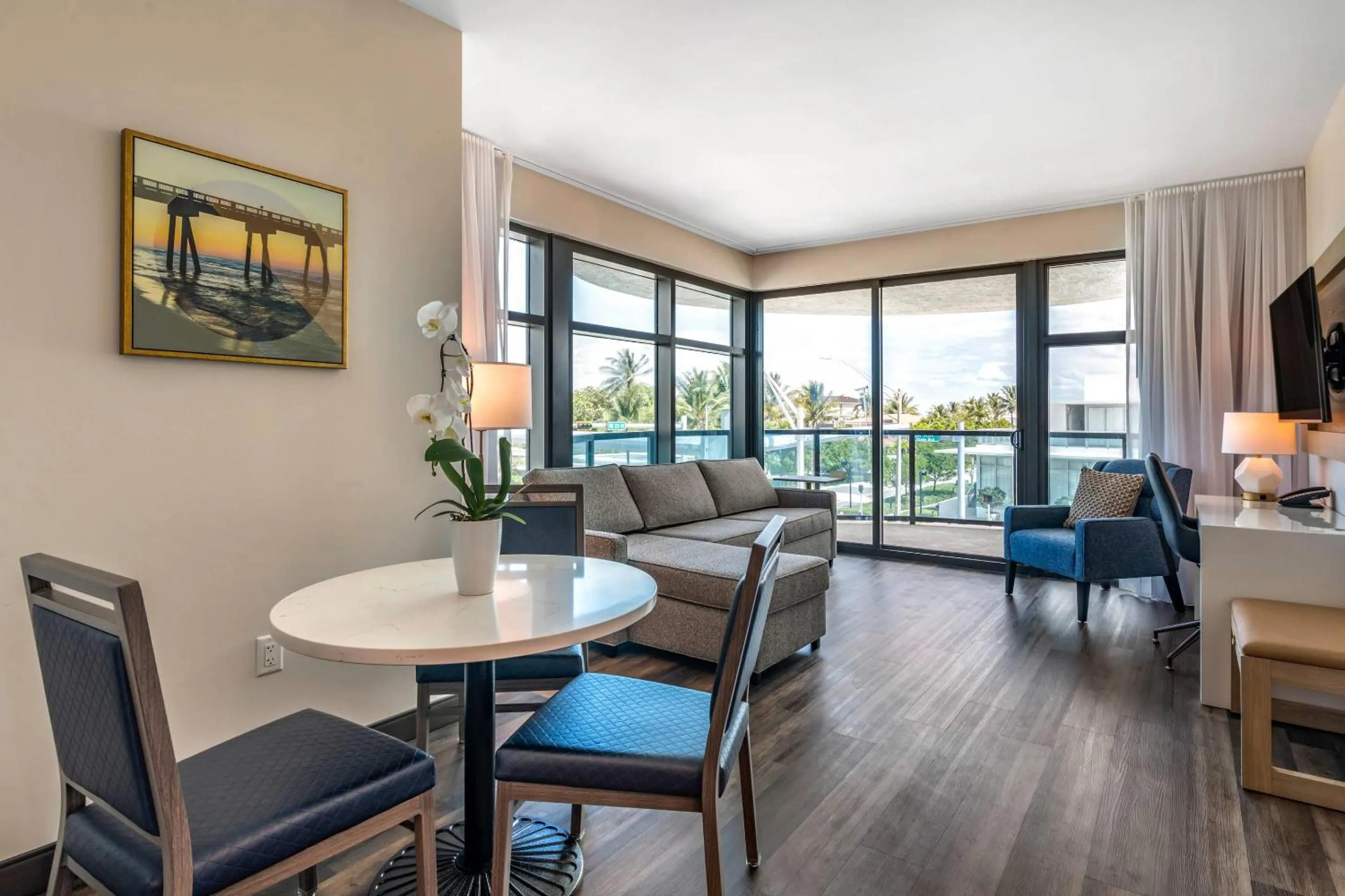 Bedroom in Cambria Hotel Fort Lauderdale Beach