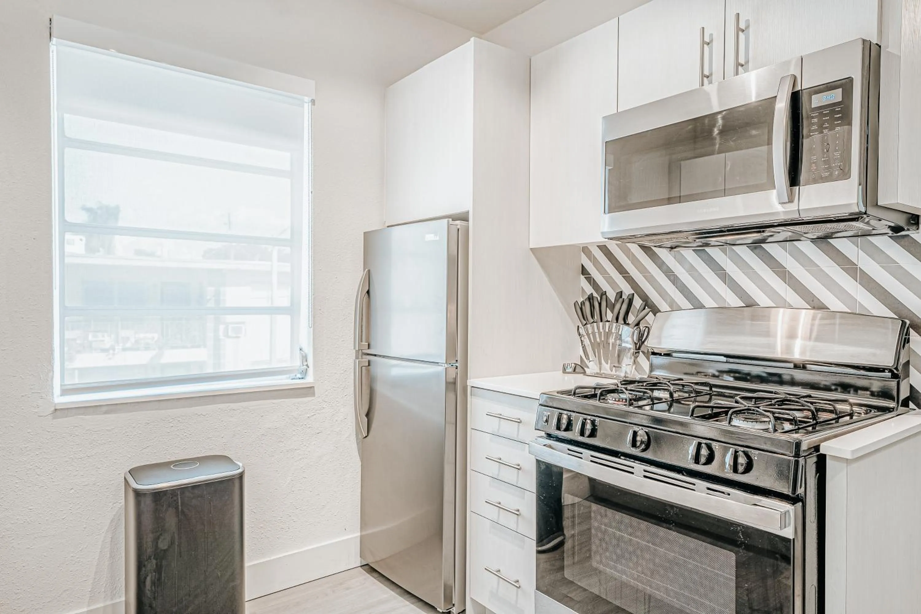 Kitchen or kitchenette in PRAIA Hotel Boutique & Apartments Miami Beach