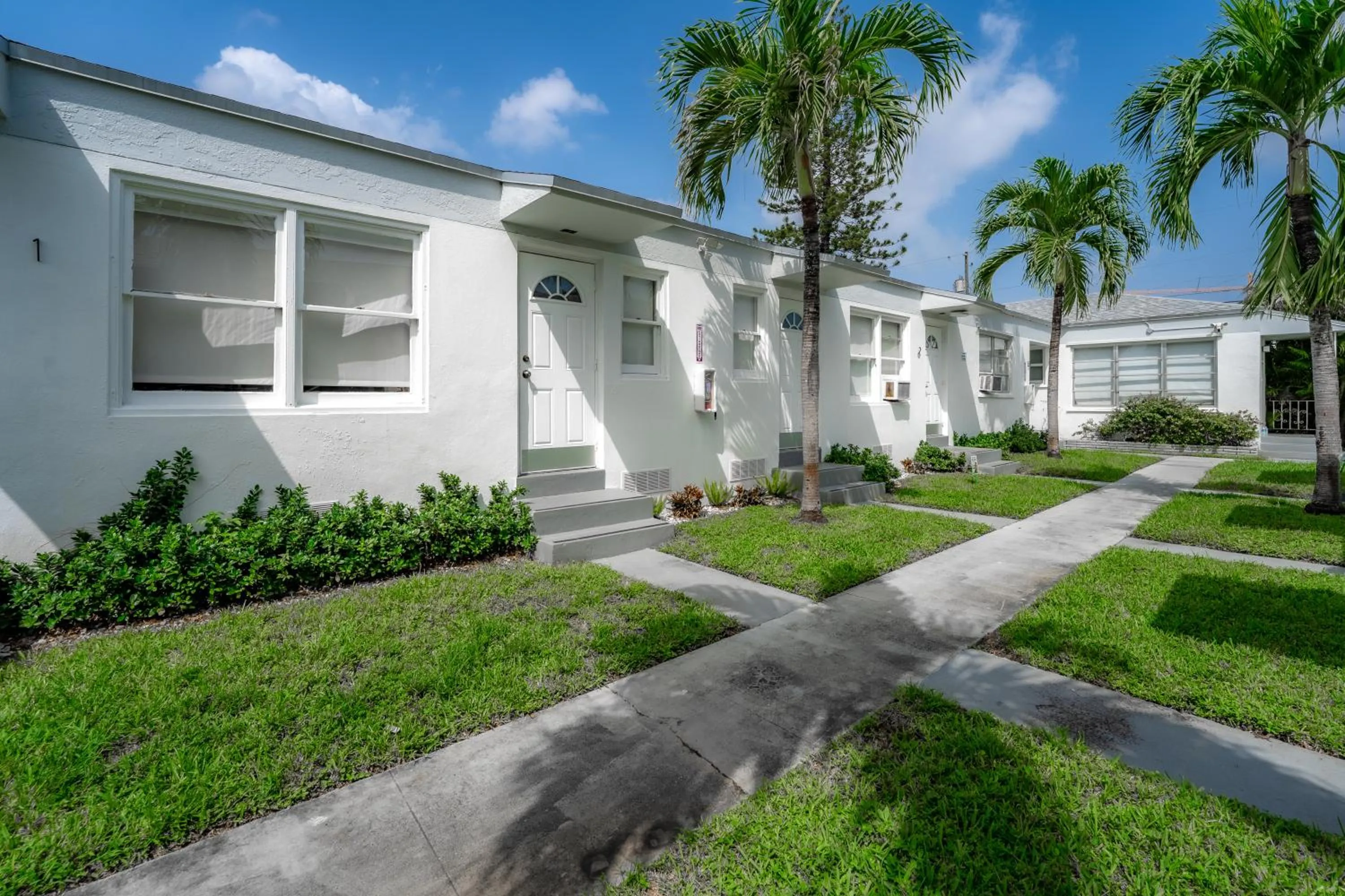 Garden view in PRAIA Hotel Hollywood