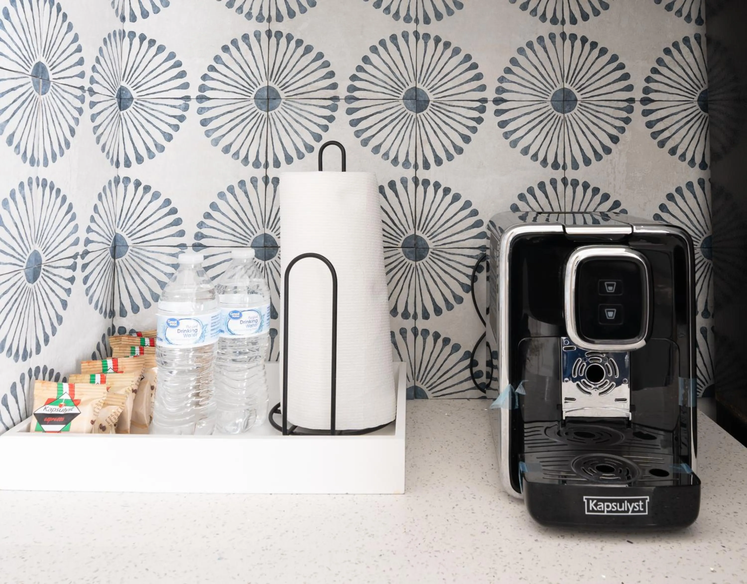 Coffee/tea facilities in PRAIA Hotel Hollywood