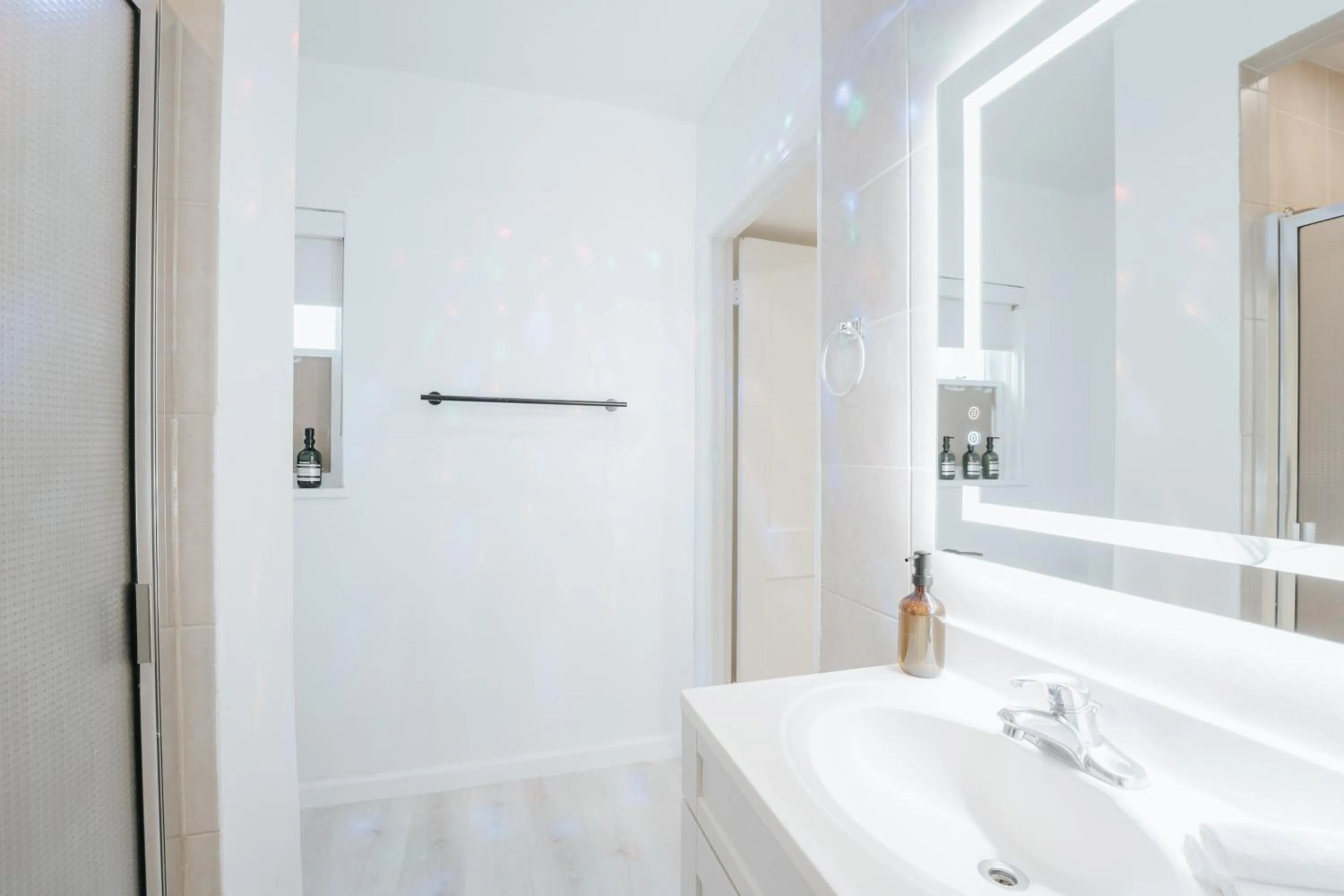 Bathroom in PRAIA Hotel Hollywood