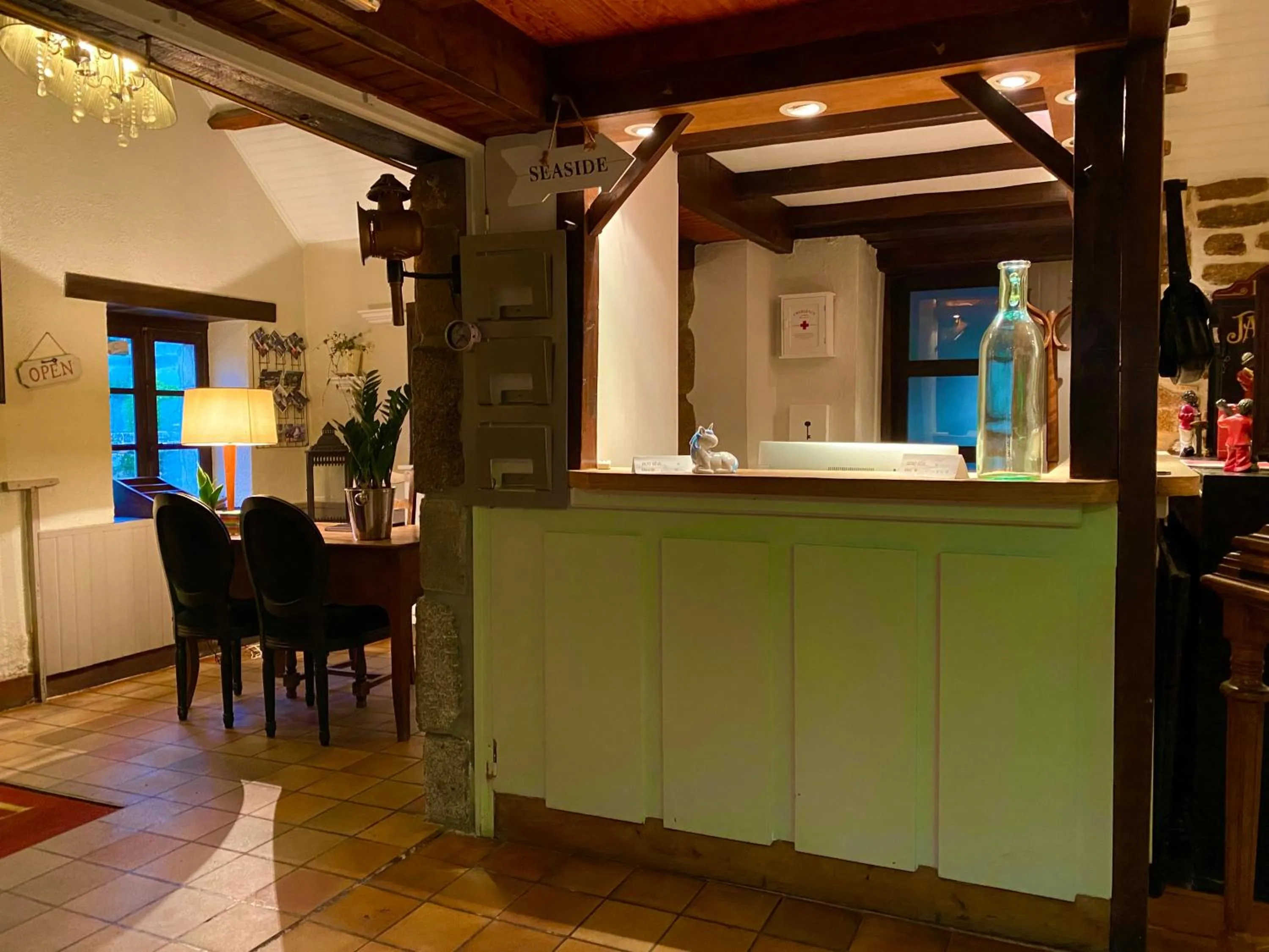 Property building in Les Moulins Du Duc ÉCOLODGE