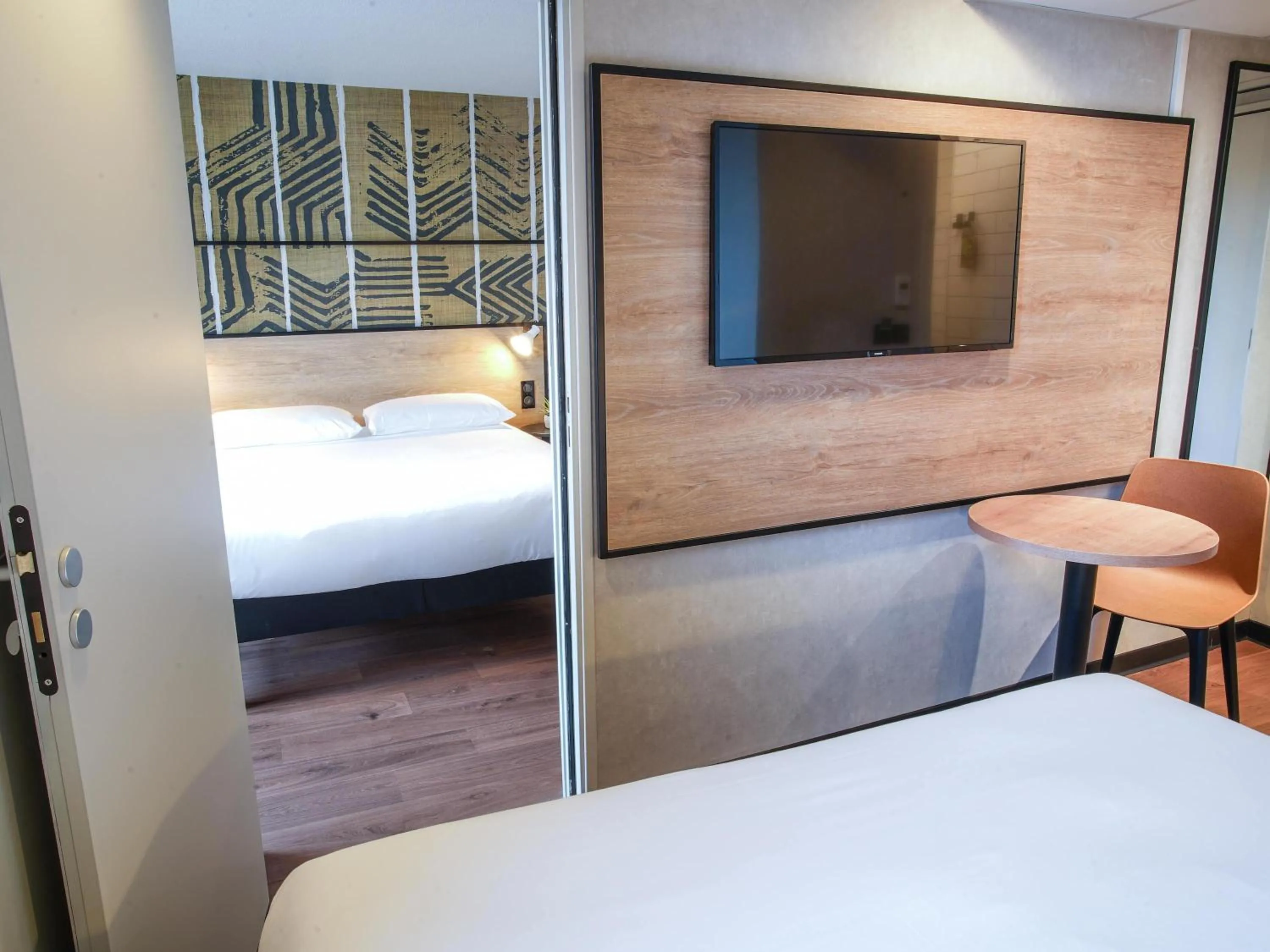 Bedroom, Bed in Ibis Tours Centre Giraudeau