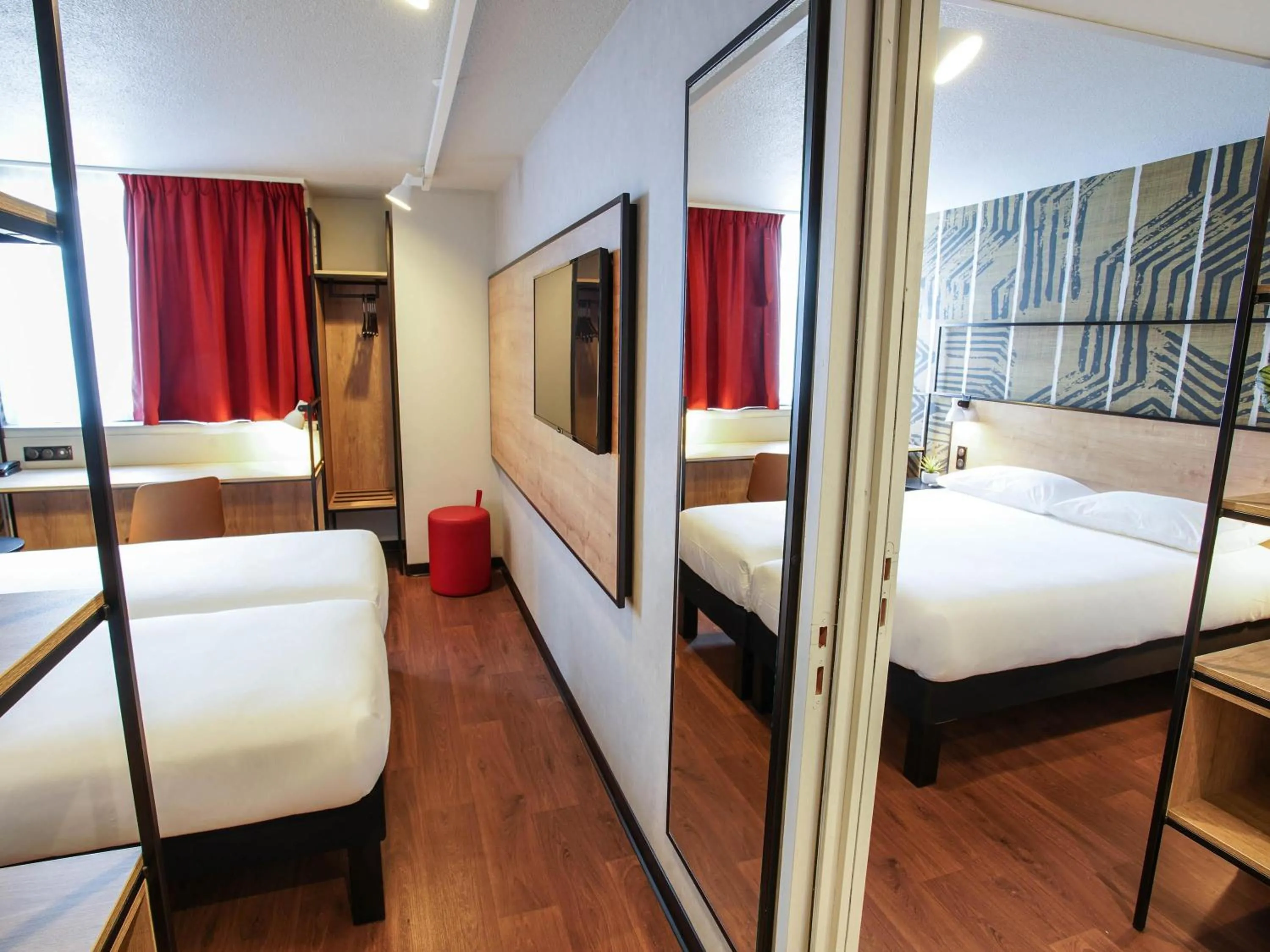 Bedroom, Bed in Ibis Tours Centre Giraudeau