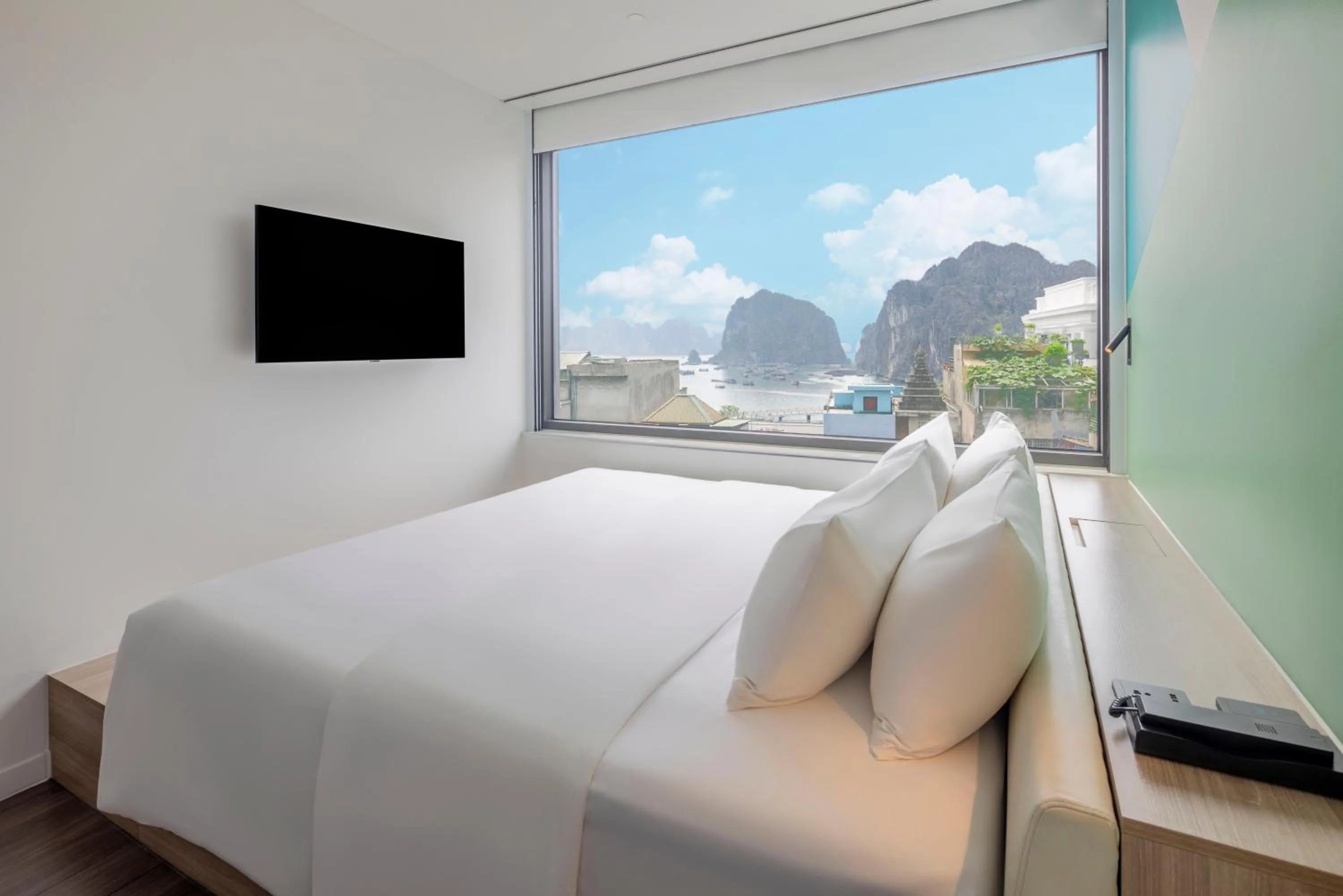 Bed in Tru by Hilton Ha Long Hon Gai Centre