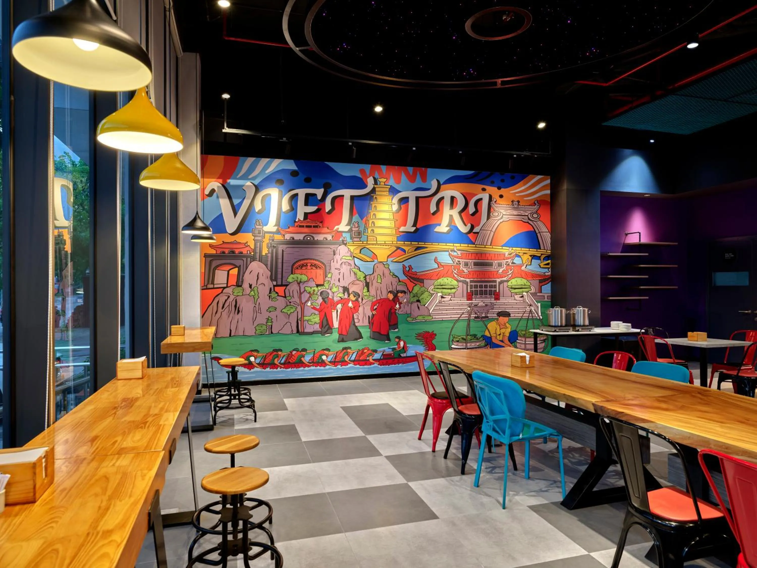 Decorative detail in Tru by Hilton Viet Tri City Centre