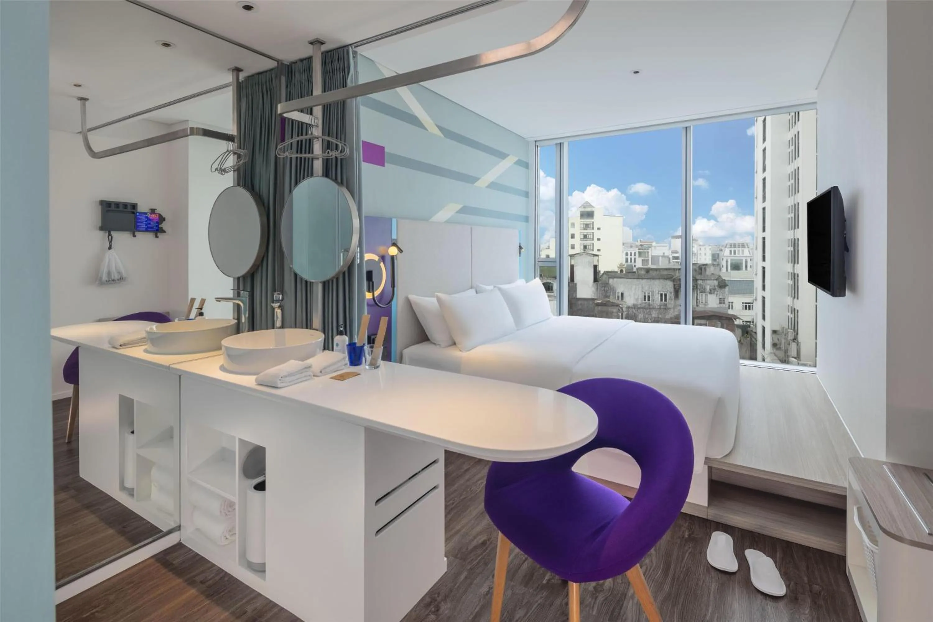 Bed in Tru by Hilton Viet Tri City Centre