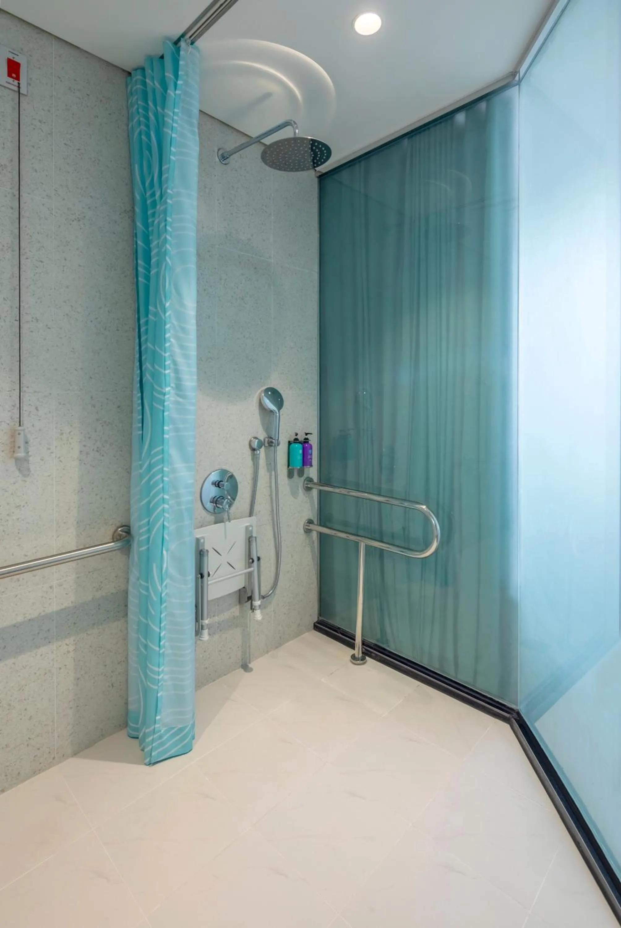 Bathroom in Tru by Hilton Viet Tri City Centre