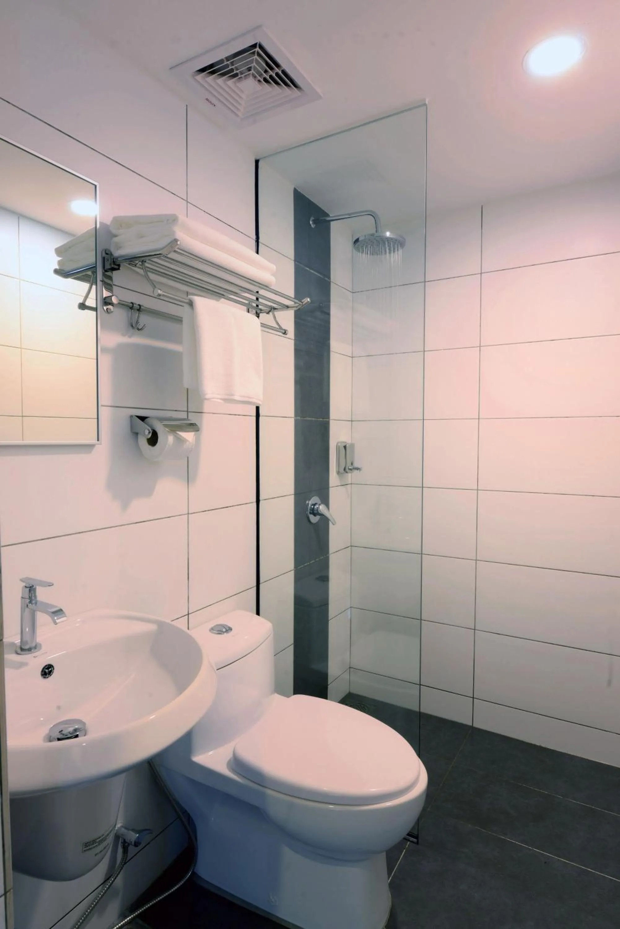 Bathroom in Season Inn Langkawi Motel