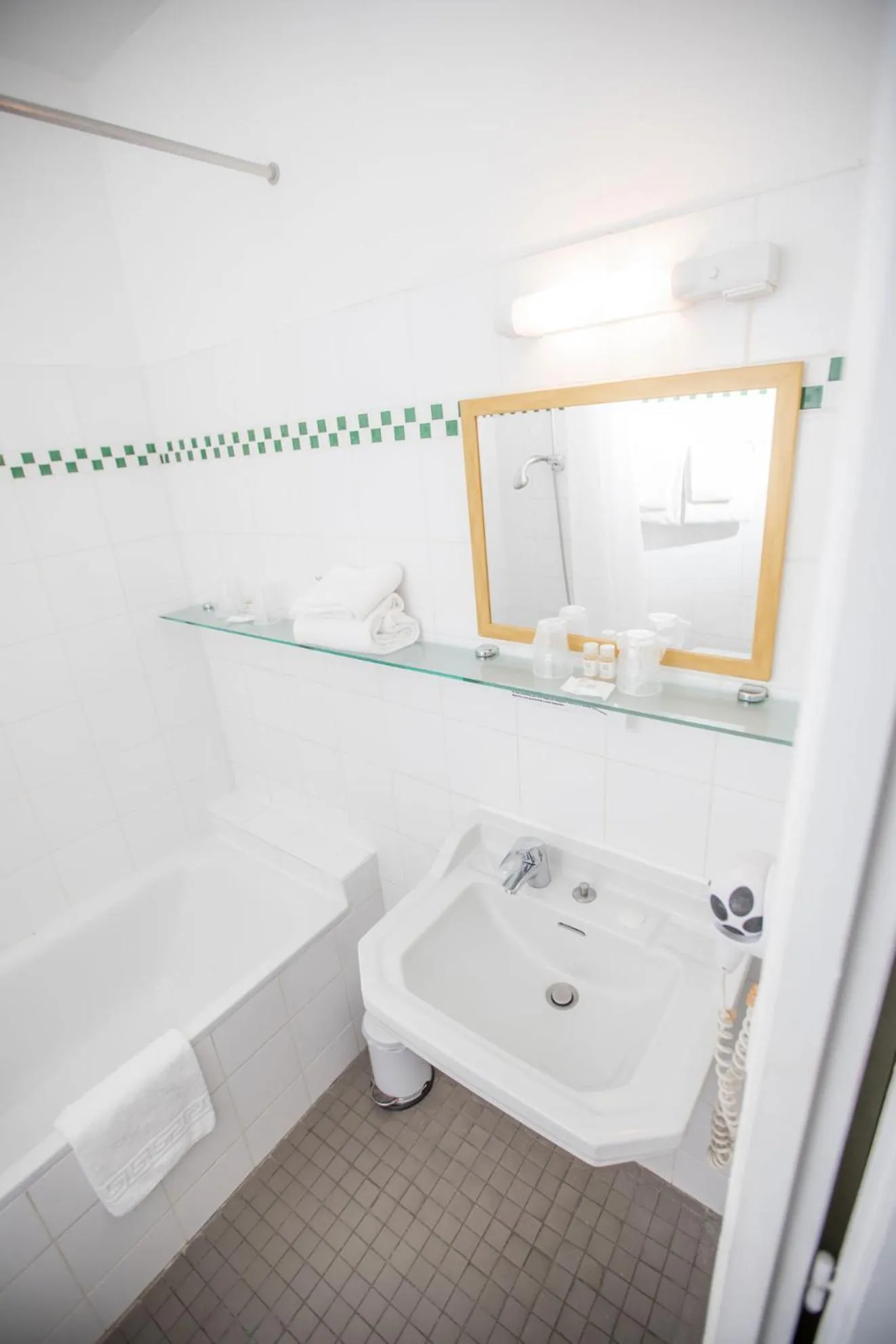 Hotel Le Trident Thyrsé