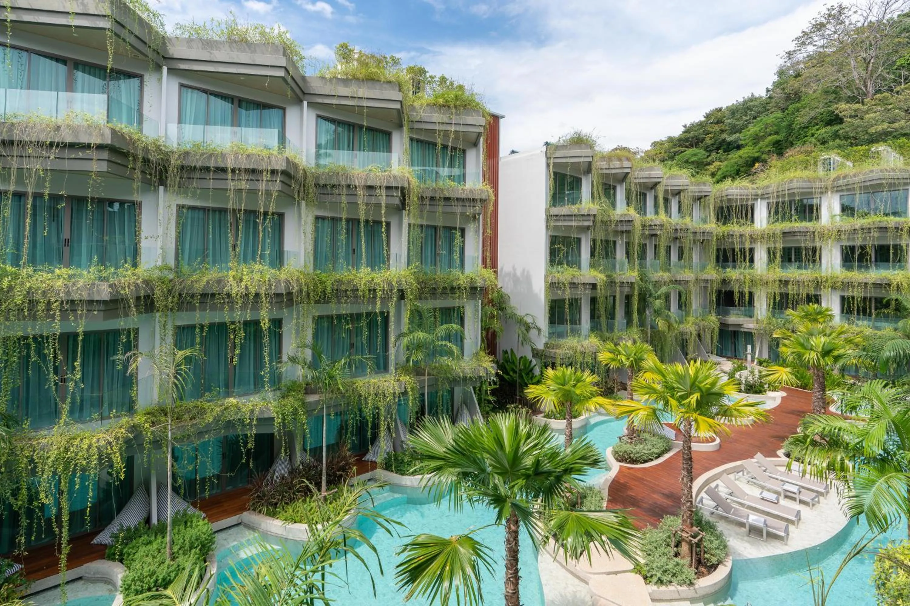 Property building in Panwaburi Beachfront Resort - SHA Extra Plus