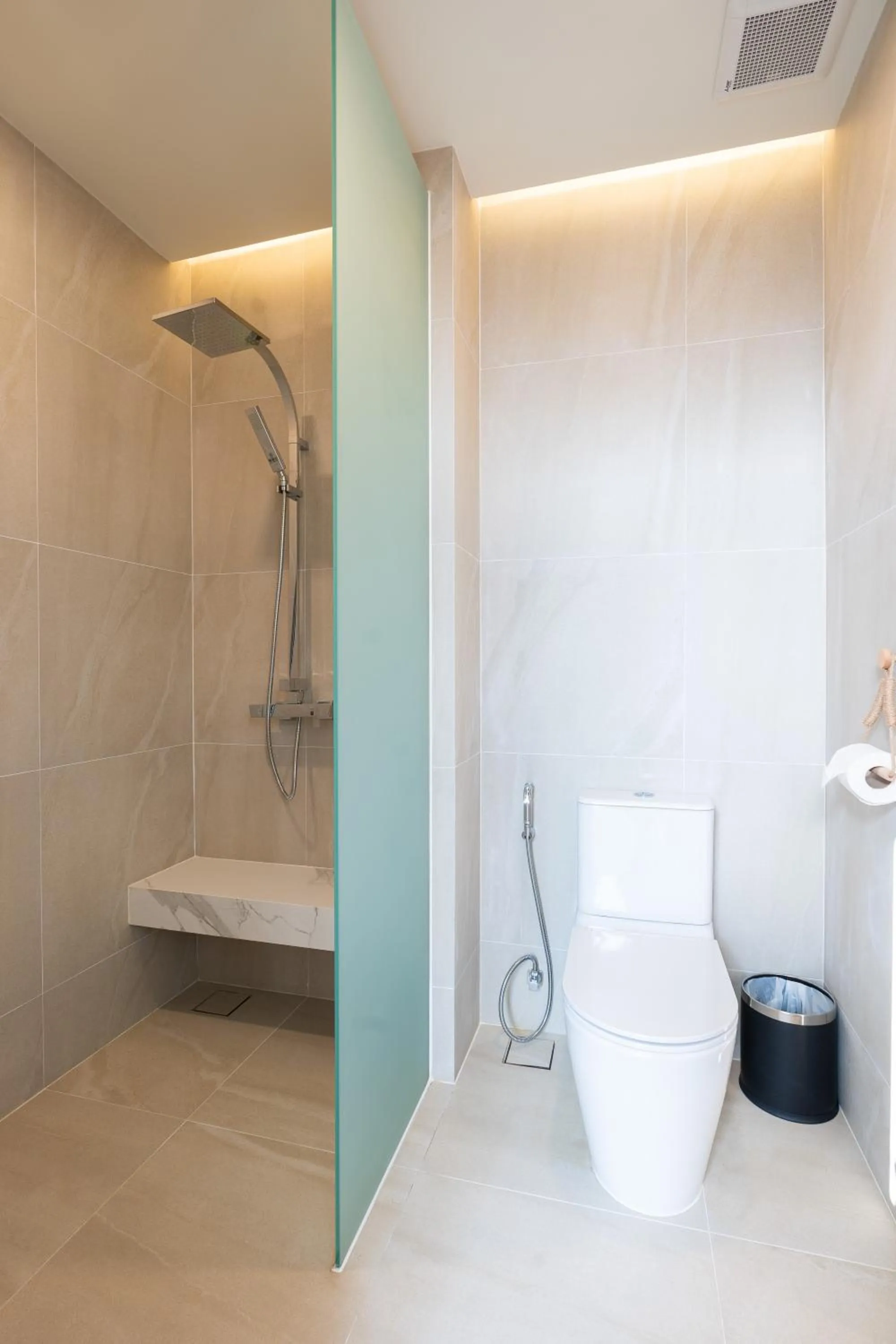 Bathroom in Panwaburi Beachfront Resort - SHA Extra Plus