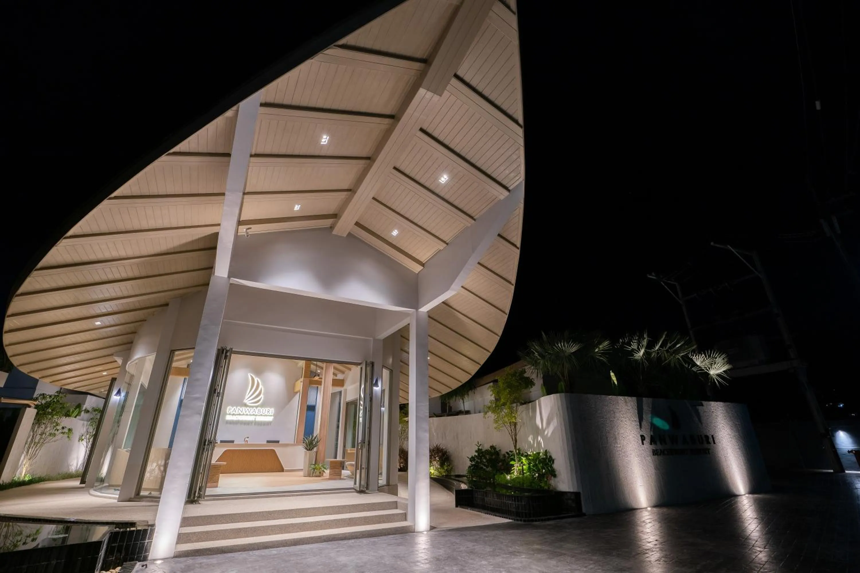 Facade/entrance in Panwaburi Beachfront Resort - SHA Extra Plus