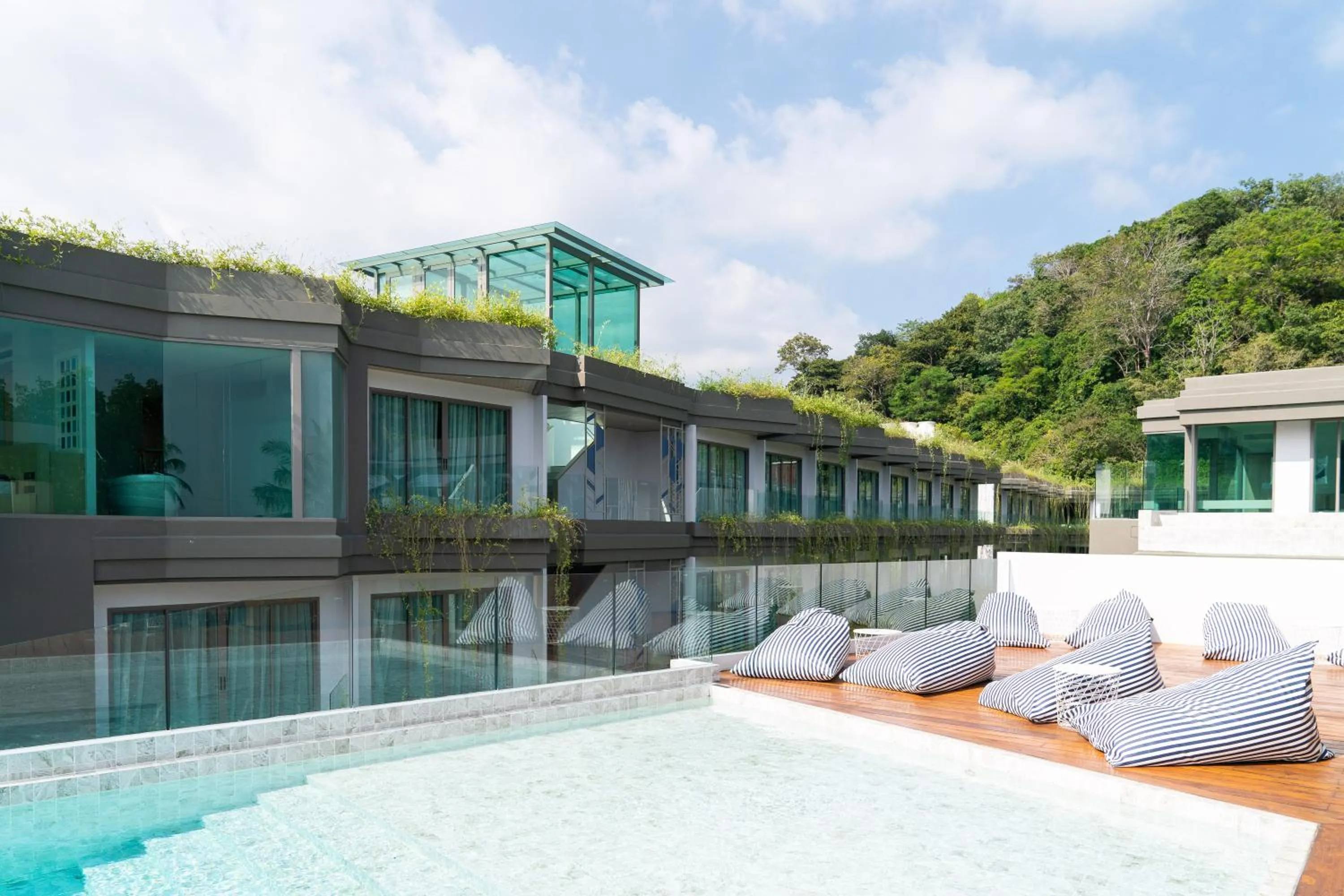 Property building in Panwaburi Beachfront Resort - SHA Extra Plus