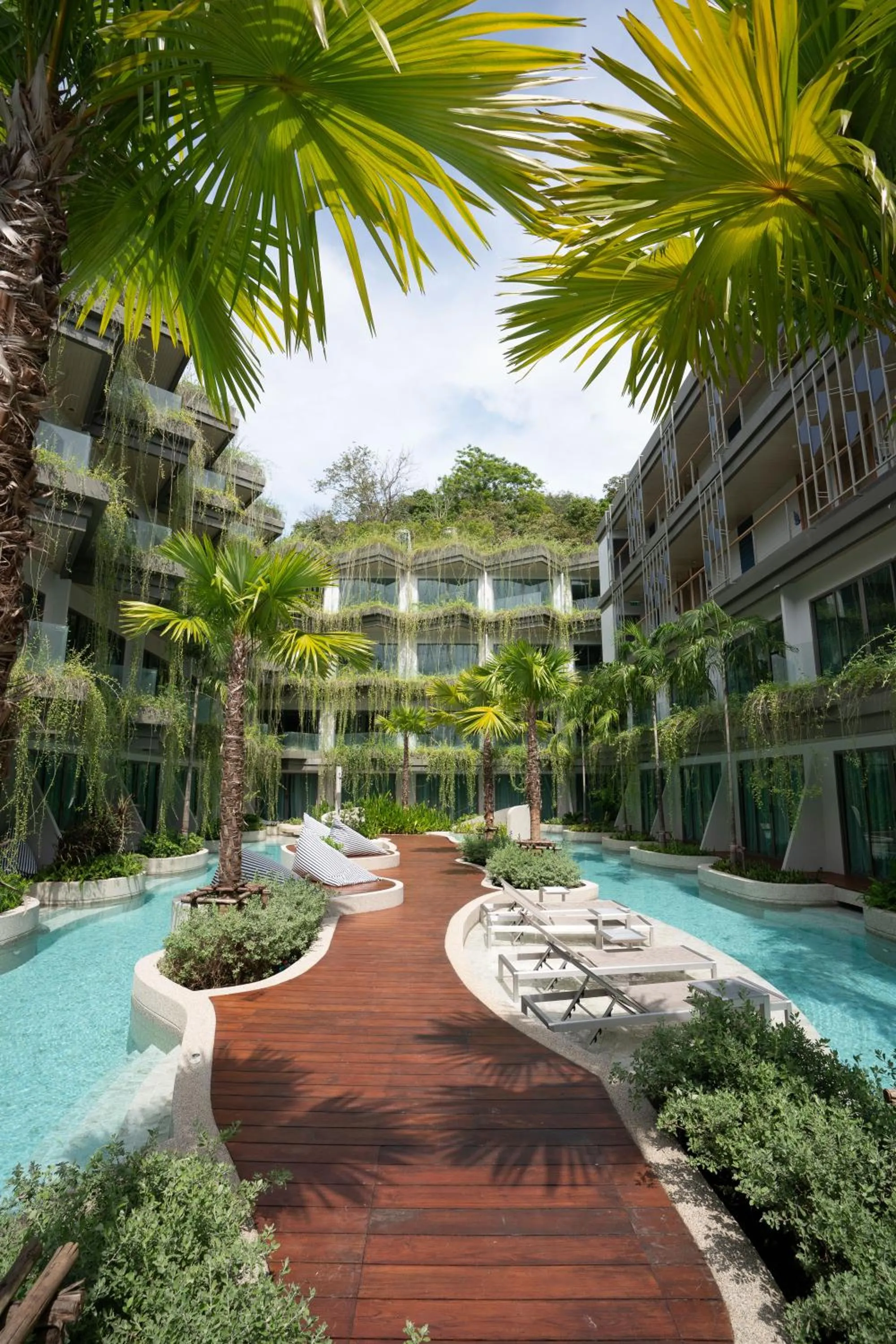 Property building in Panwaburi Beachfront Resort - SHA Extra Plus