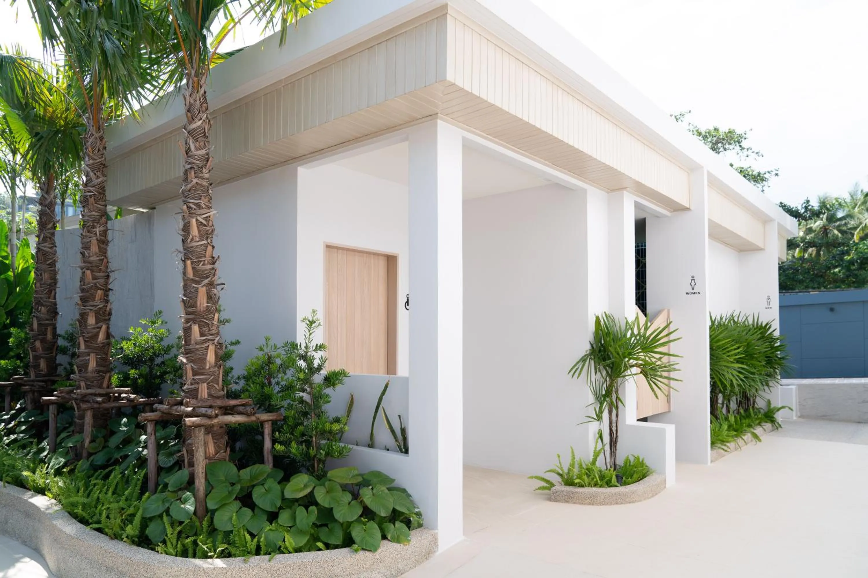 Property building in Panwaburi Beachfront Resort - SHA Extra Plus