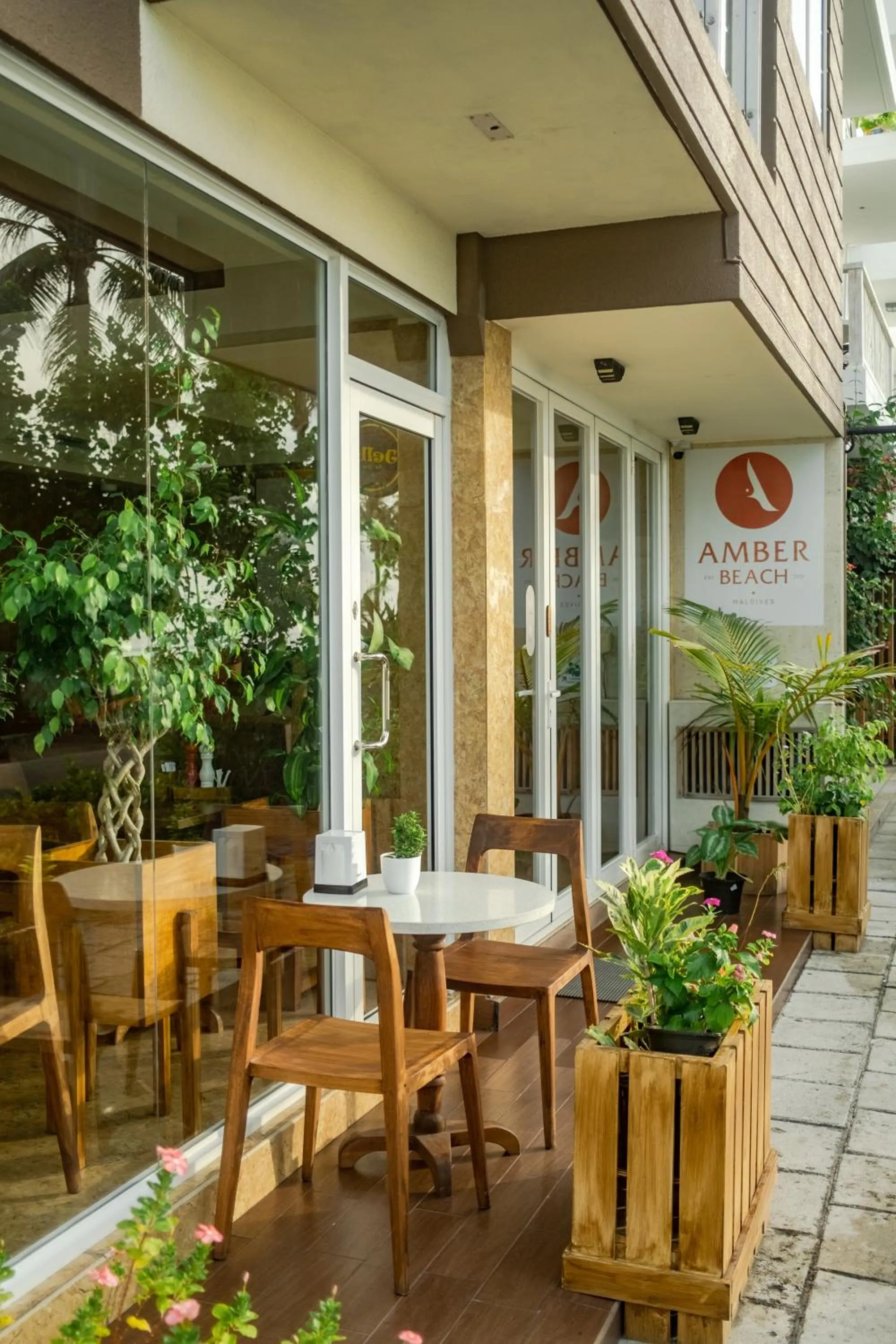 Restaurant/places to eat in Amber Beach Hotel