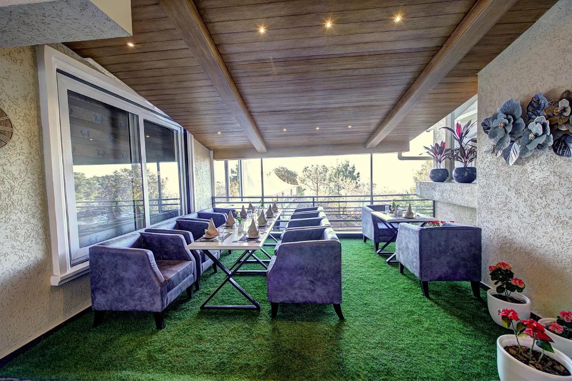 Restaurant/places to eat in Best Western Plus Revanta Mcleod Ganj