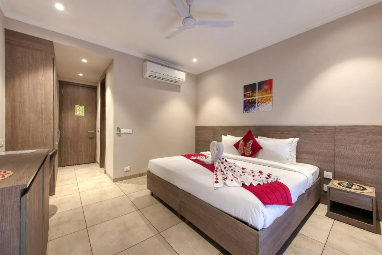 Bedroom, Bed in ROSASTAYS Gurugram Golf Course