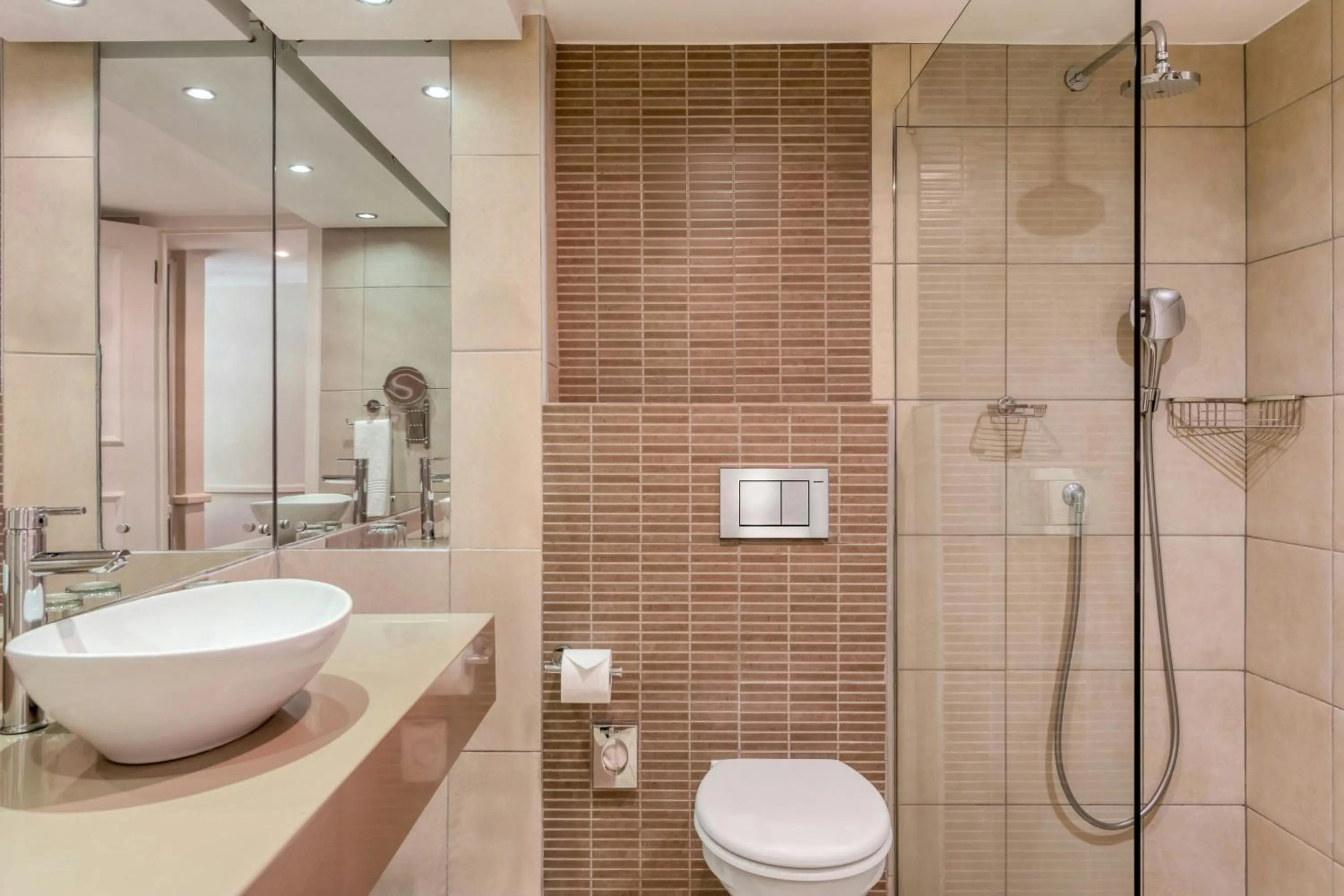 Bathroom in Lord Charles Hotel, Somerset West, a Tribute Portfolio Hotel